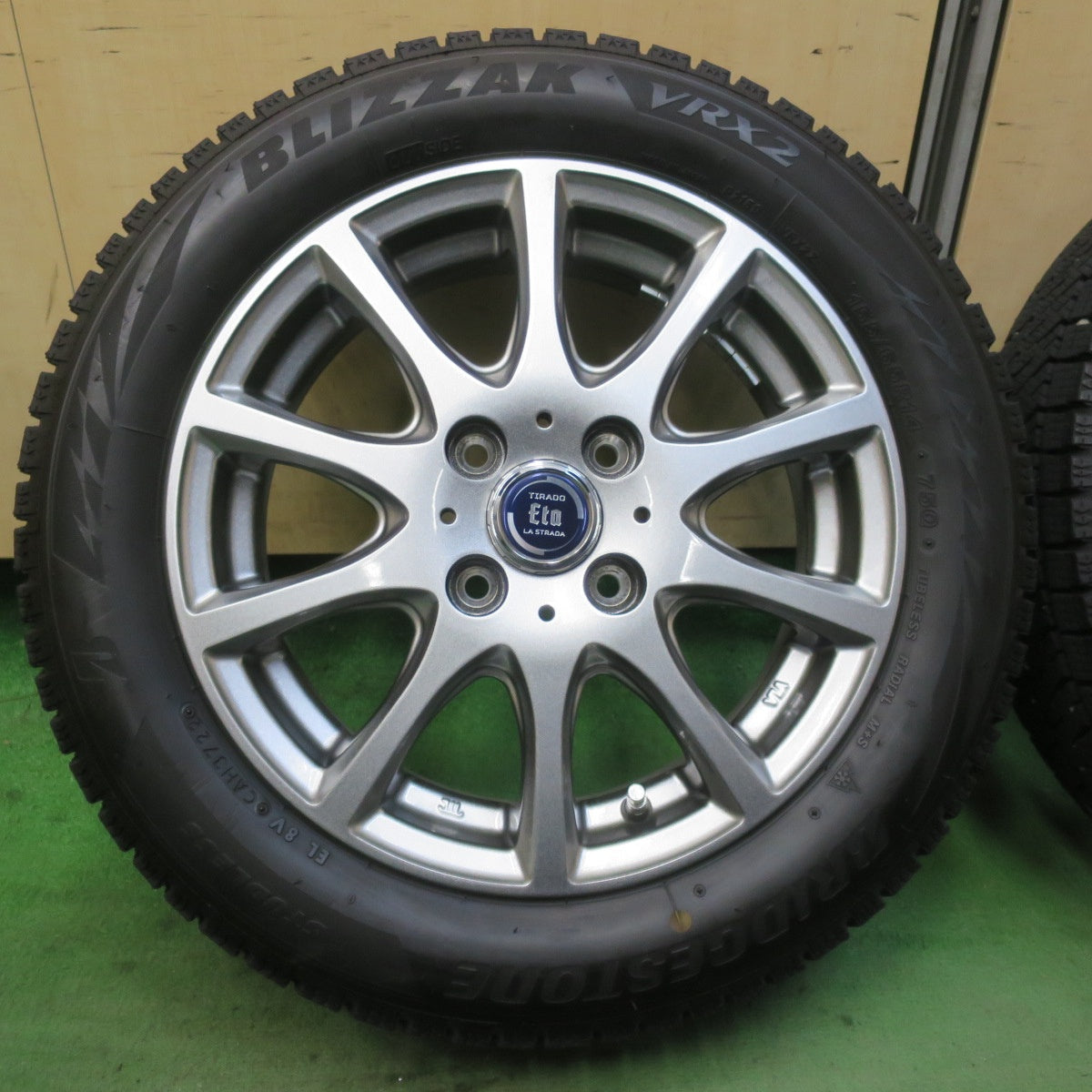 バリ溝！22年！キレイ！9.5分以上★スタッドレス 155/65R14 ブリヂストン ブリザック VRX2 TIRADO Eta LA STRADA ティラード ラストラーダ 14インチ PCD100/4H★6033106イス