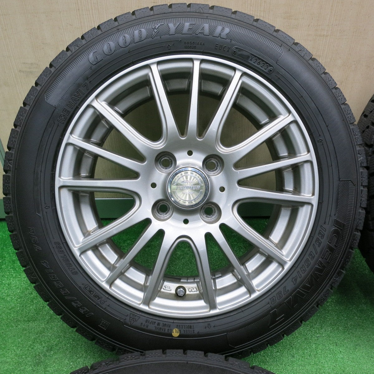 [送料無料] バリ溝！22年！キレイ！9分★スタッドレス 165/65R14 グッドイヤー アイスナビ7 ravrion selzer ラブリオン 14インチ PCD100/4H★4111305TNス