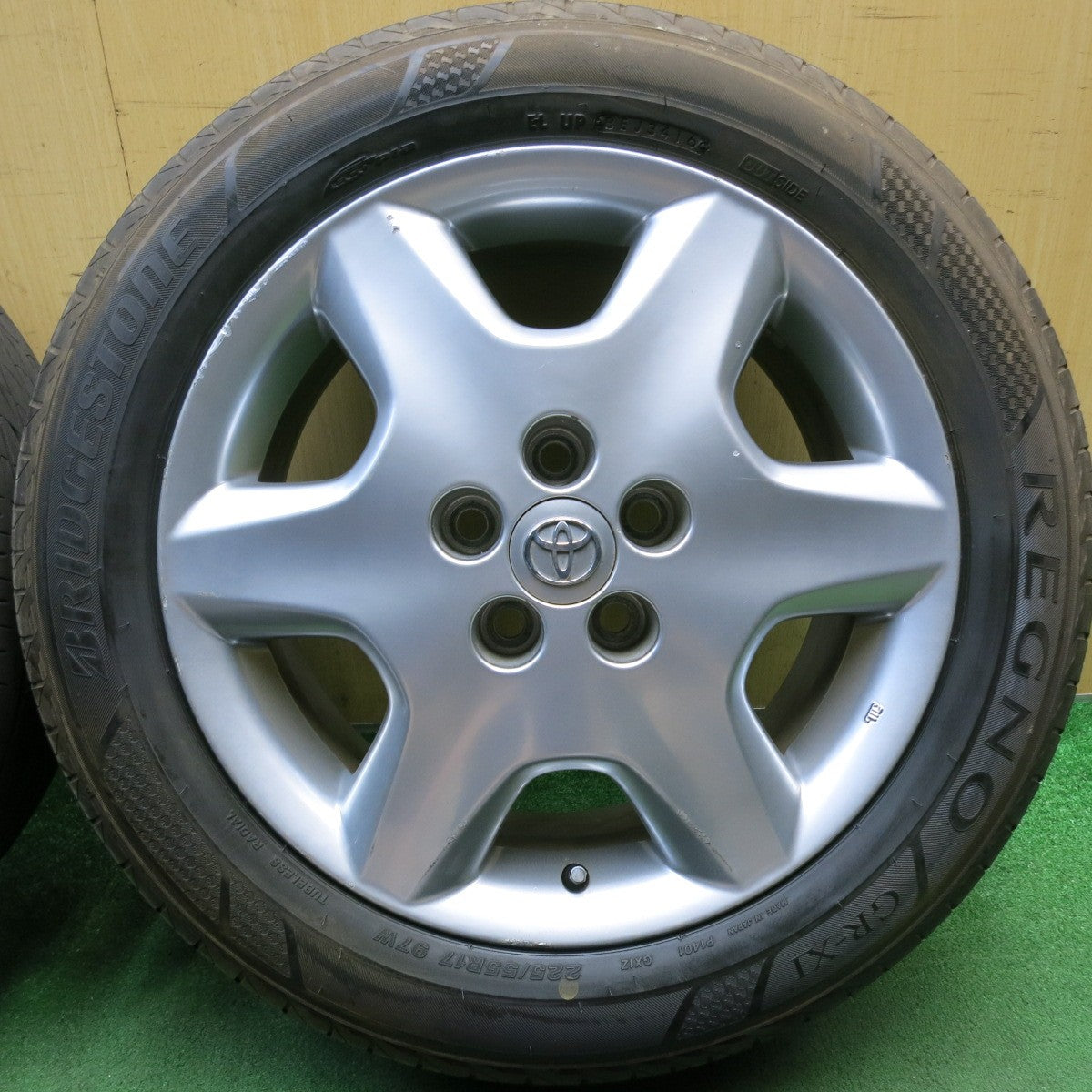 バリ溝！9.5分◎トヨタ セルシオ C仕様 純正 225/55R17 ブリヂストン レグノ GR-XI 17インチ PCD114.3/5H◎6072305HAノ