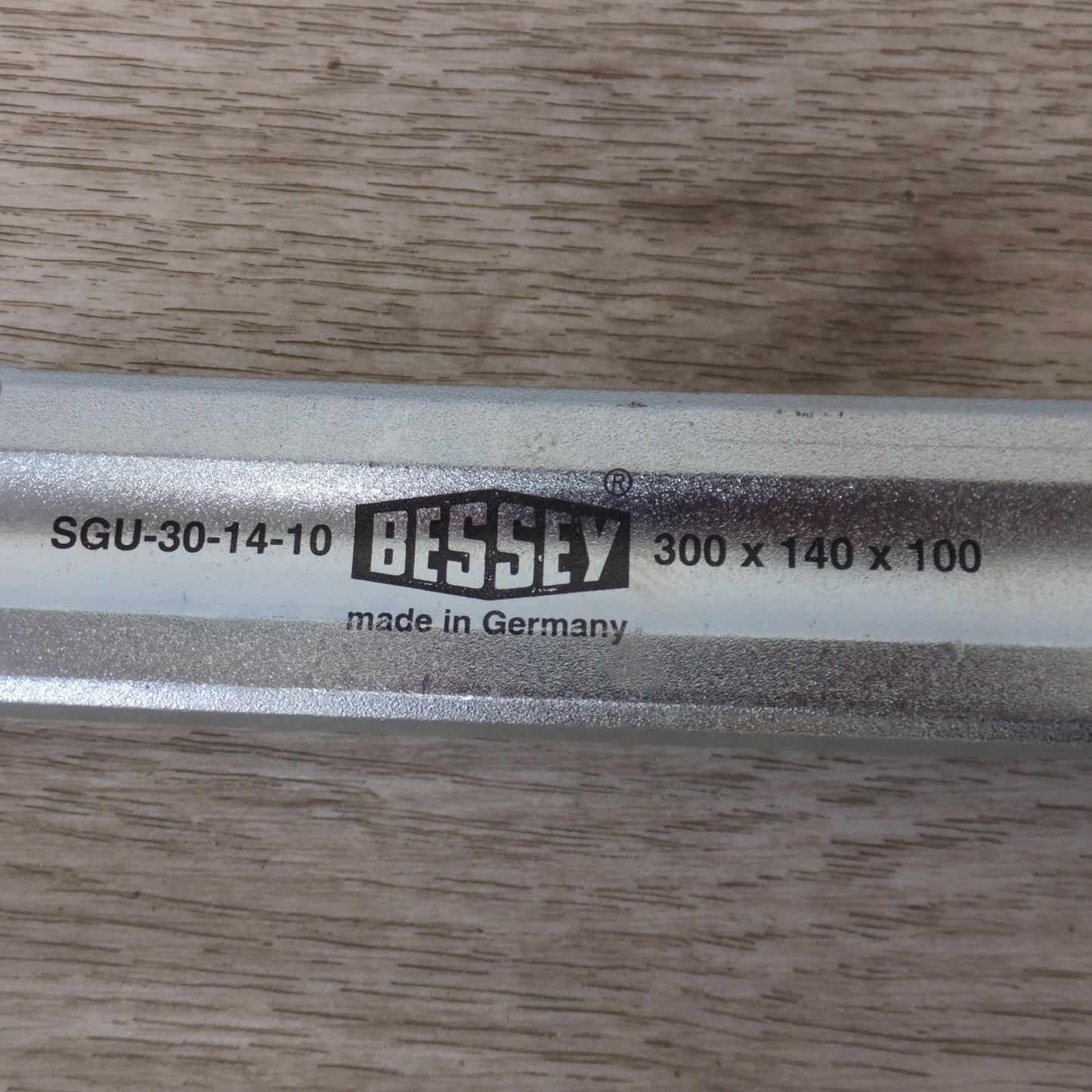 [送料無料] ★ベッセイ BESSEY U型高性能クランプ SGU SGU-30-14-10 300x140x100(1)★