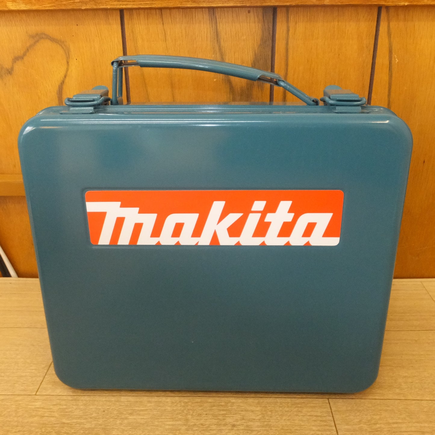 [送料無料] 未使用★マキタ makita ボード用スクリュードライバ 6820V　100V 570W 50-60Hz 6A 0-4000/min★