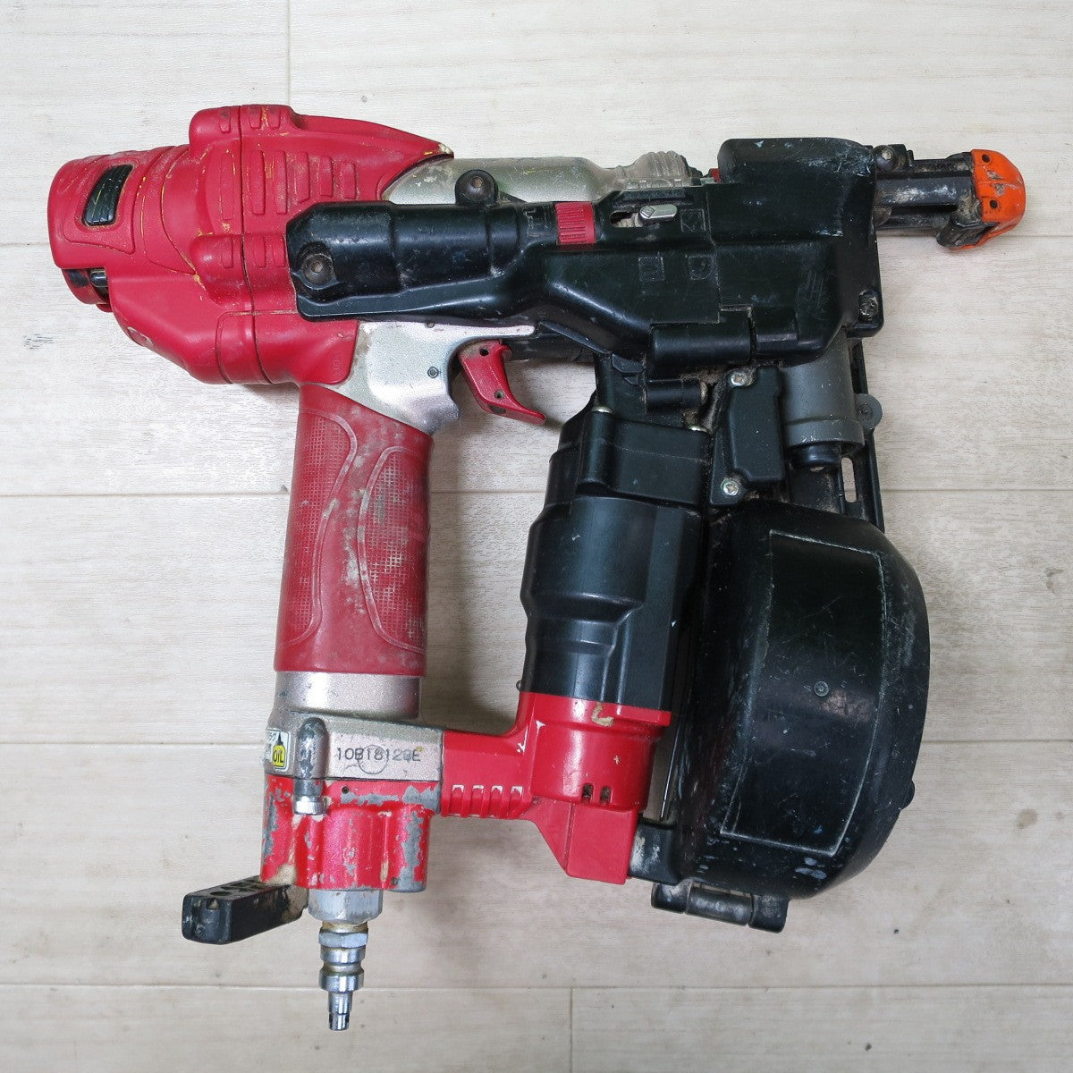 [送料無料] ☆MAX マックス ねじ 打機 41mm 高圧 ターボ ドライバ HV-R41G2 ネジ 打ち機 エアー ツール 工具☆