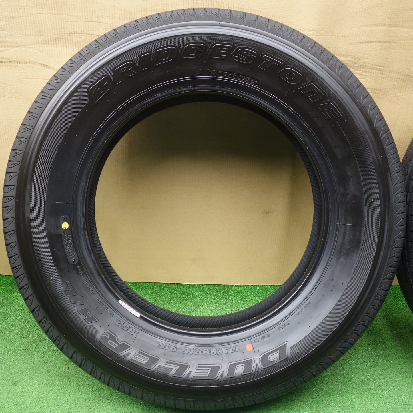 新車外し！26年★ジムニー 等 175/80R16 ブリヂストン デューラー H/L 852 DUELER 16インチ タイヤ★6052303KTノタ