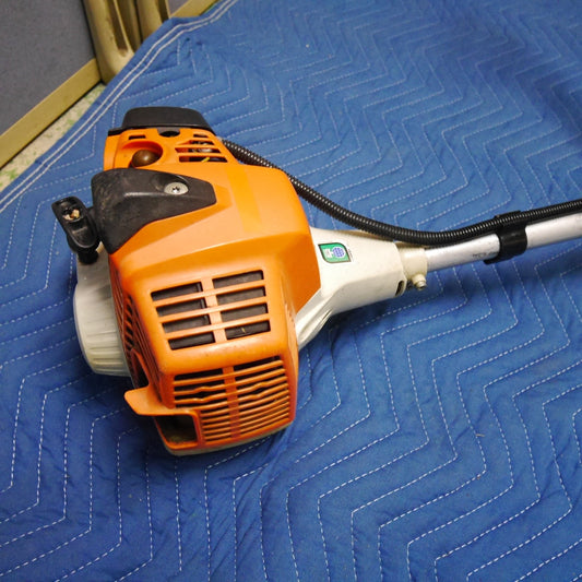 【岐阜発 直接引取限定】☆STIHL スチール エンジン 草刈り機 FS26C 草刈機 刈り払い機 刈払機②☆