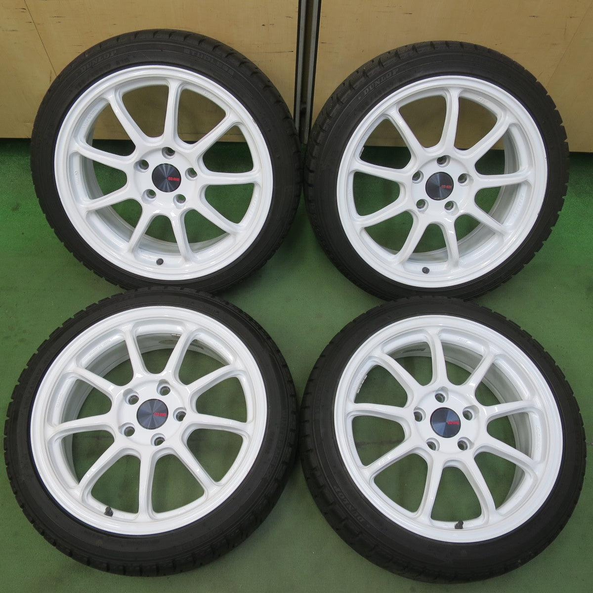 バリ溝！9分★スタッドレス ENKEI PF09 195/45R17 ダンロップ ウインターマックス WM02 エンケイ 17インチ PCD114.3/5H★6040908イス