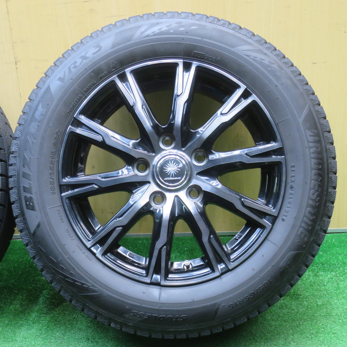 キレイ！21年★スタッドレス 185/65R15 ブリヂストン ブリザック VRX3 Diluce ディルーチェ 15インチ PCD114.3/5H★5111904NJス