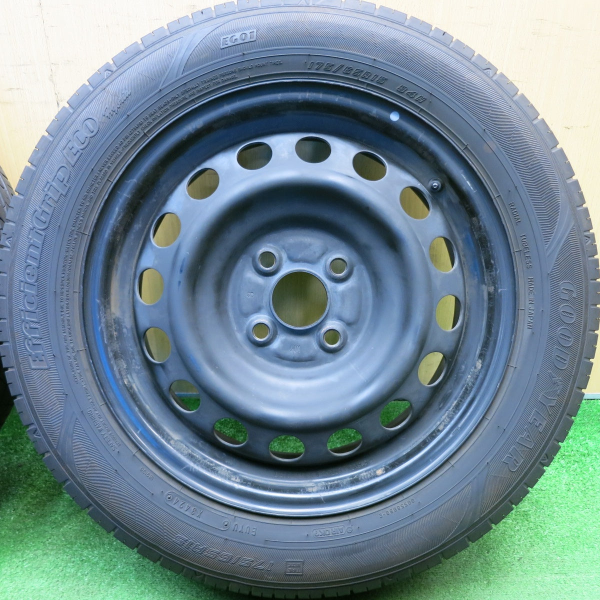 バリ溝！24年！9.5分★175/65R15 グッドイヤー EfficientGrip ECO hybrid スチール ホイール 15インチ PCD100/4H★6040503HAノ
