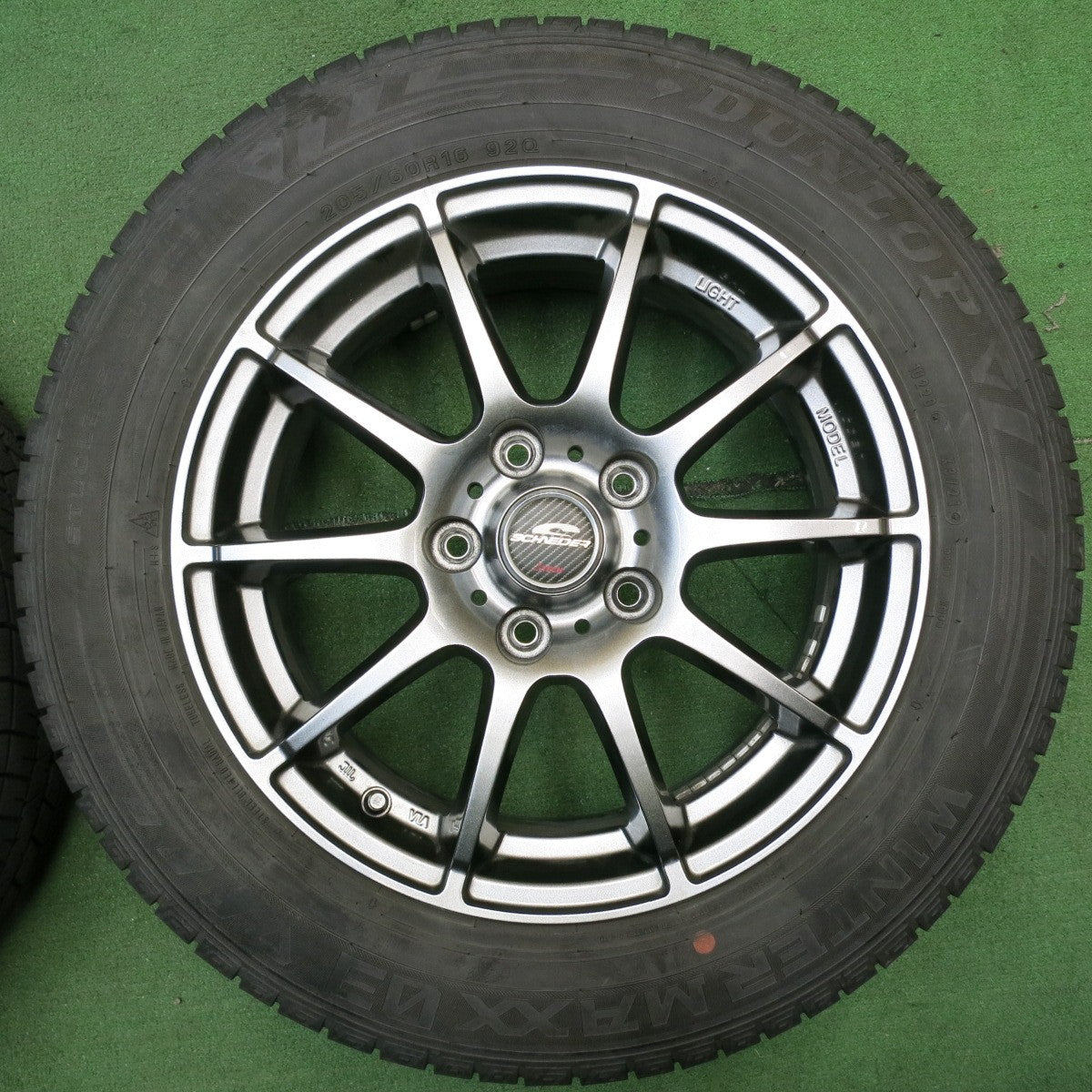 キレイ！21年★スタッドレス 205/60R16 ダンロップ ウインターマックス03 SCHNEIDER シュナイダー 16インチ PCD114.3/5H★5062005NJス