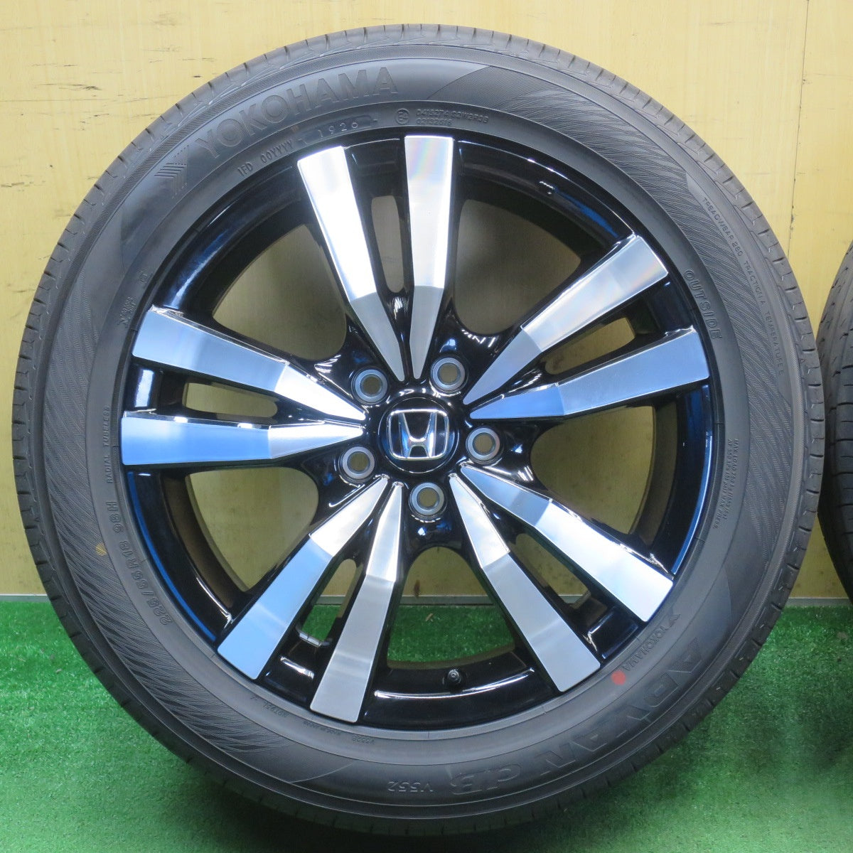 新車外し！26年◎ホンダ ZR-V 純正 225/55R18 ヨコハマ アドバン dB V552 18インチ ZRV PCD114.3/5H◎6071803NJノ