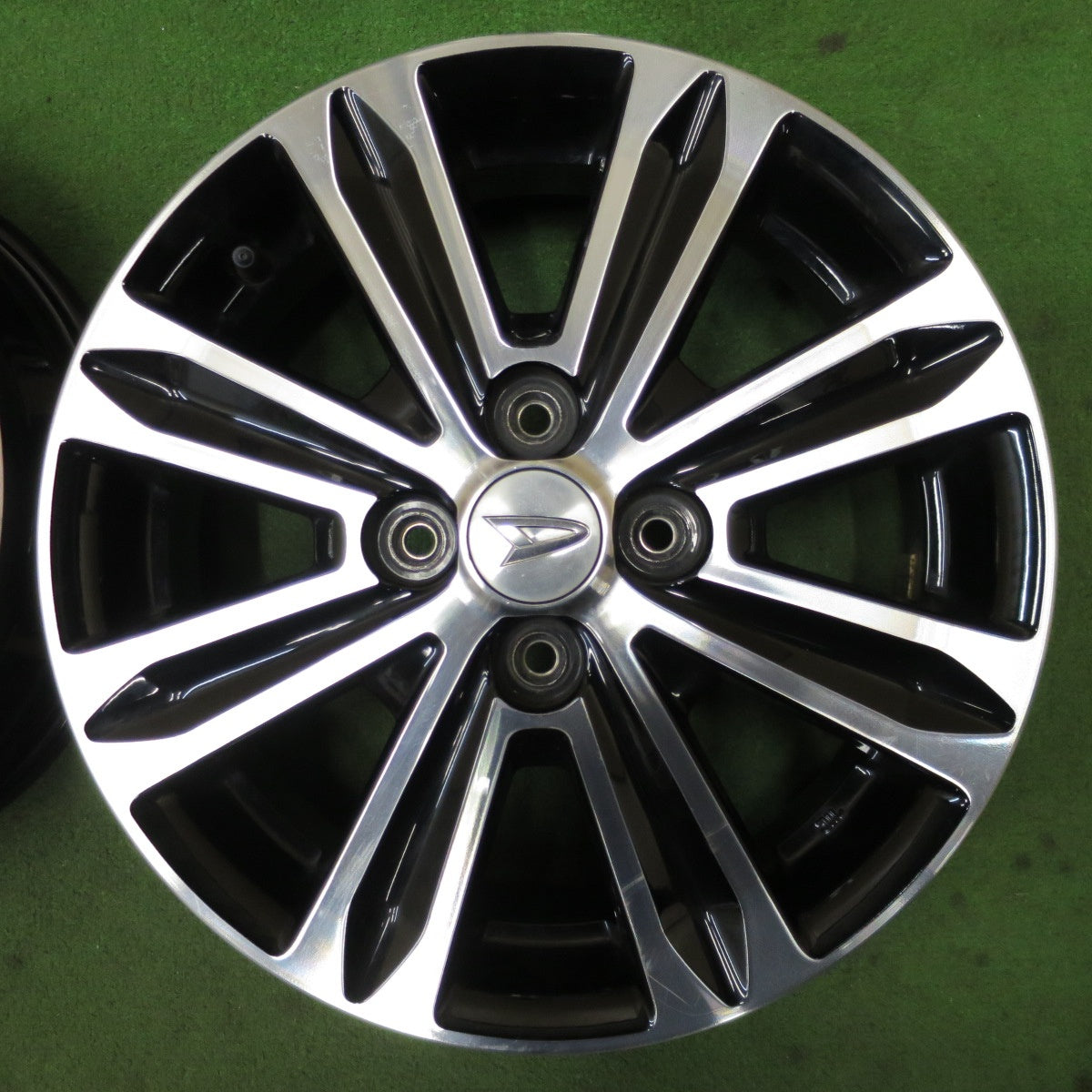 4本価格★ダイハツ タント カスタム 純正 ホイール 15インチ 15×4.5J PCD100/4H★6031604NGホ