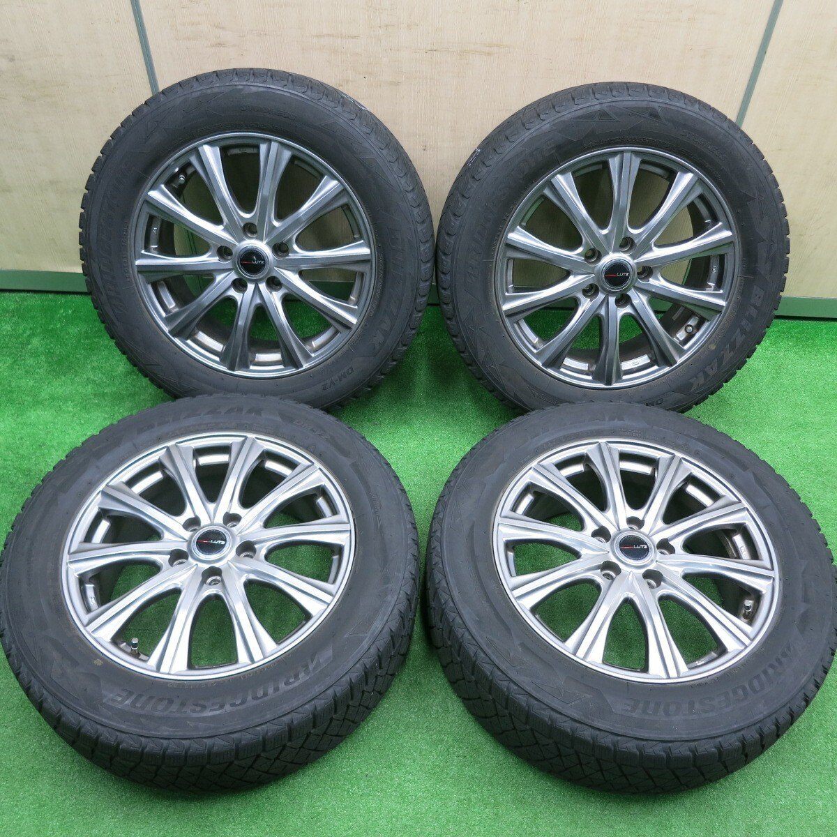 4本価格★スタッドレス 225/60R17 ブリヂストン ブリザック DM-V2 LUTZ 社外 アルミ 17インチ PCD114.3/5H★4100803HAス