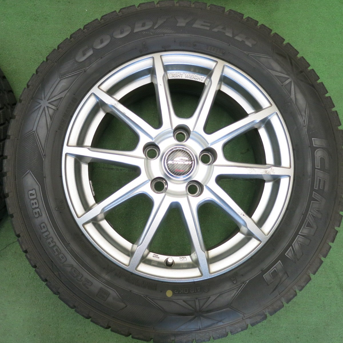 バリ溝！ほぼ10分★スタッドレス 215/65R16 グッドイヤー アイスナビ6 SCHNEIDER シュナイダー 16インチ PCD114.3/5H★6060403HAス