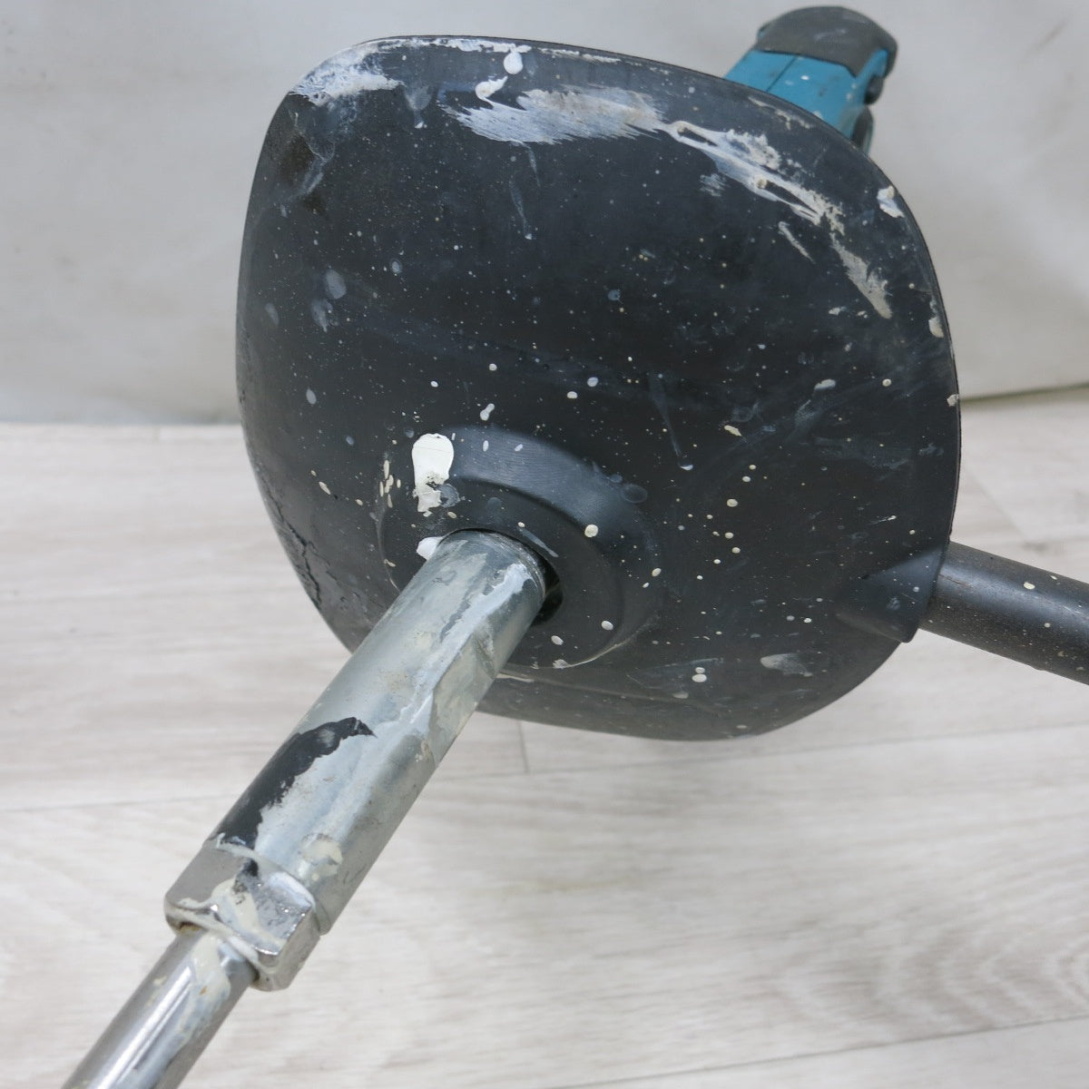 [送料無料] ◆makita マキタ 充電式カクハン機 UT130D 18V 撹拌機 電動工具 本体のみ◆