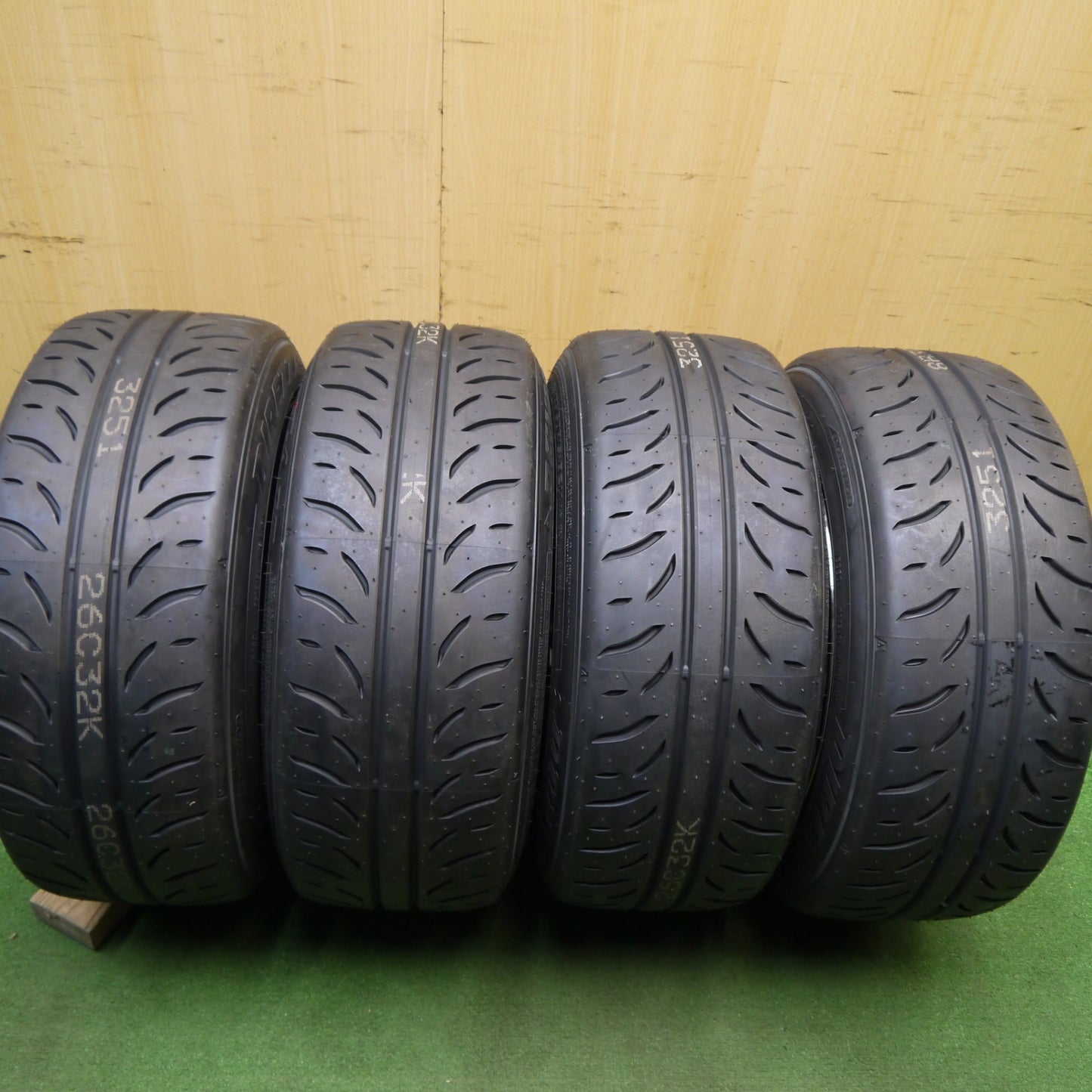 タイヤのみ未使用！24年★ADVAN Racing RGD2-15-1 195/50R15 ダンロップ DIREZZA Z3 アドバン レーシング 15インチ PCD100/4H★5041503Hノ