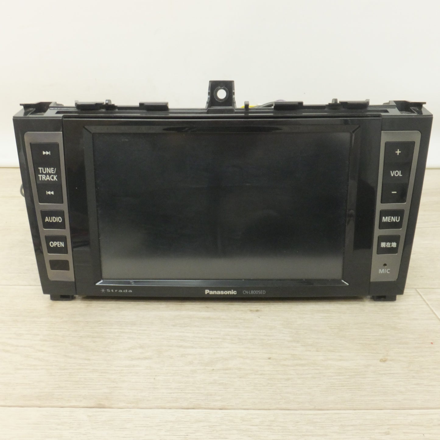 [送料無料] ★パナソニック Panasonic HDDカーナビステーション Strada CN-L800SED　日産 セレナ 専用(71)★