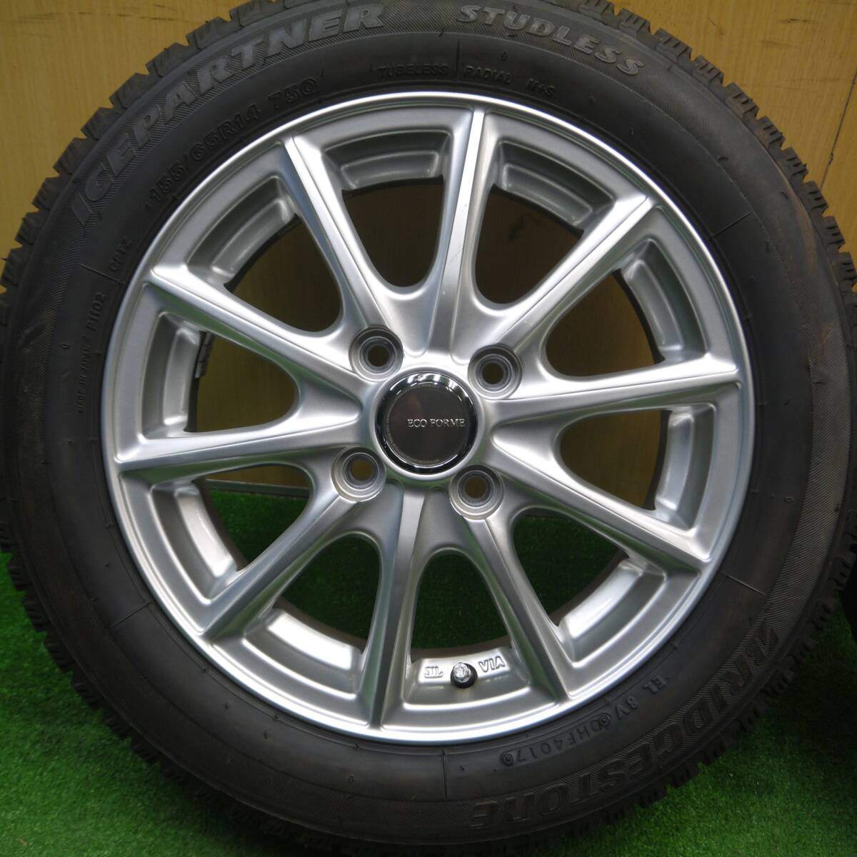 バリ溝！キレイ！8.5分★スタッドレス 155/65R14 ブリヂストン アイスパートナー ECO FORME エコフォルム 14インチ PCD100/4H★5011704Hス