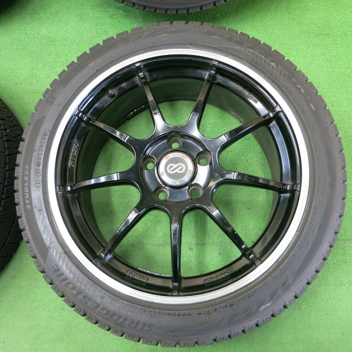 バリ溝！9.5分★スタッドレス ENKEI RSM9 225/45R18 ブリヂストン ブリザック VRX2 エンケイ PCD114.3/5H★4070301ナス