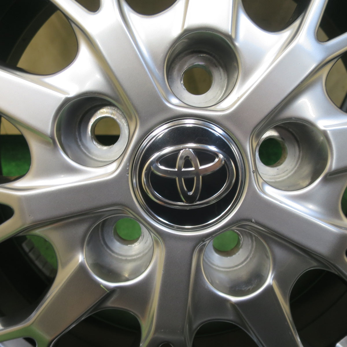 バリ溝！キレイ！9分★トヨタ 80系 ノア ヴォクシー 純正 BBS TY016 205/55R16 スタッドレス ダンロップ ウインターマックス WM02 16インチ PCD114.3/5H★5111402TTス