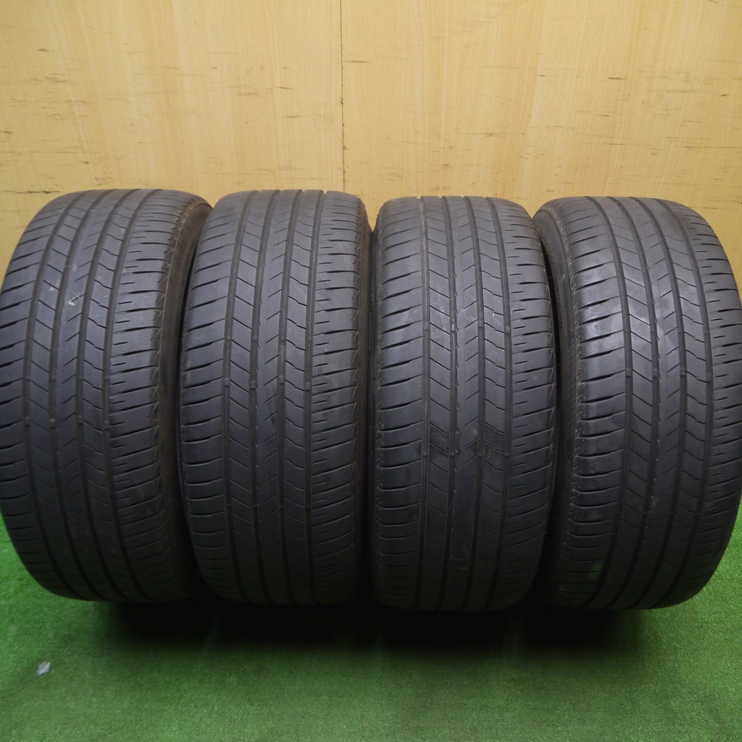 [送料無料] バリ溝！8.5分★225/45R18 ブリヂストン レグノ GR001 タイヤ 18インチ クラウン マークX オデッセイ 等★4121307Hノタ