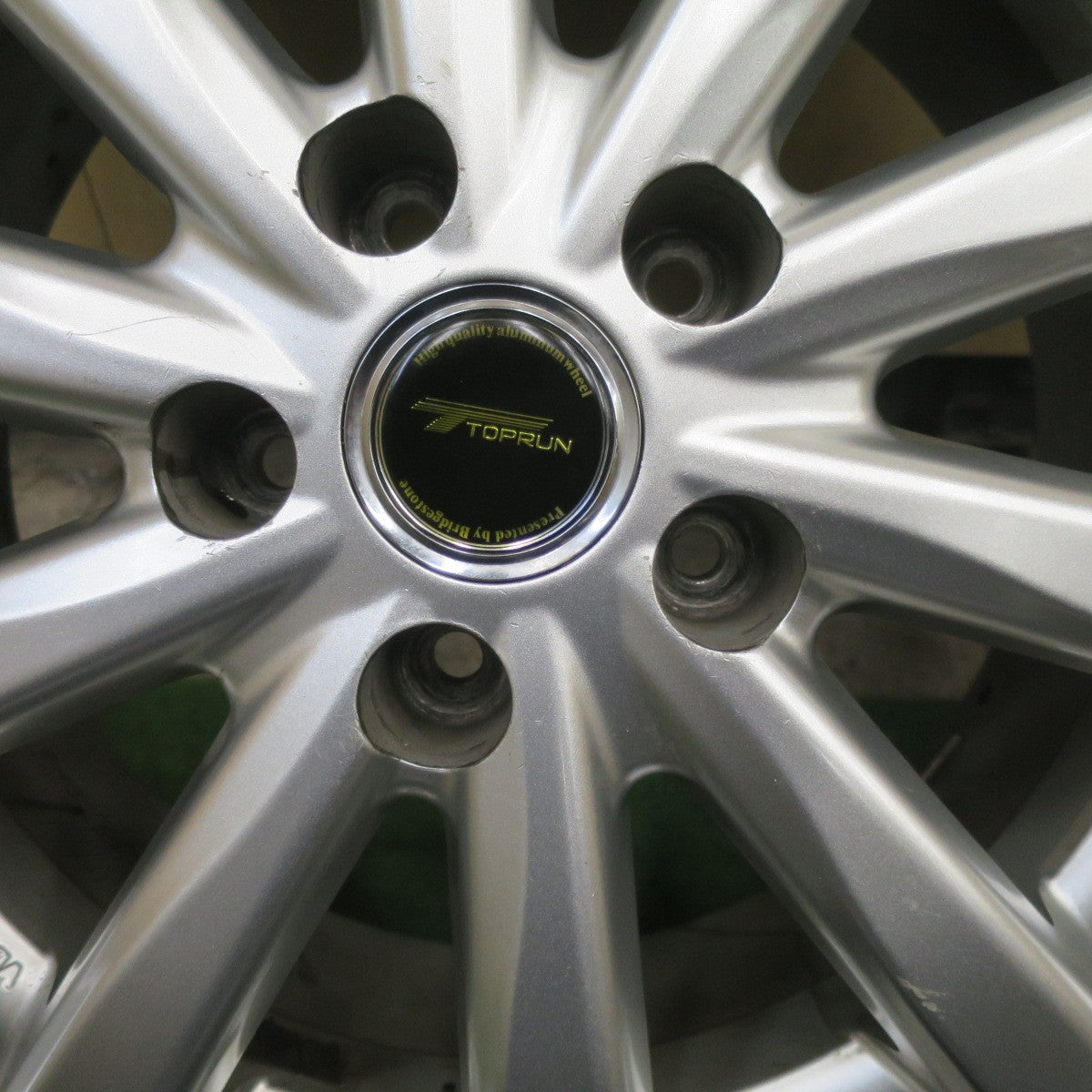バリ溝！9分★スタッドレス 215/65R16 ブリヂストン ブリザック VRX2 TOPRUN トップラン 16インチ PCD114.3/5H★6022105TTス
