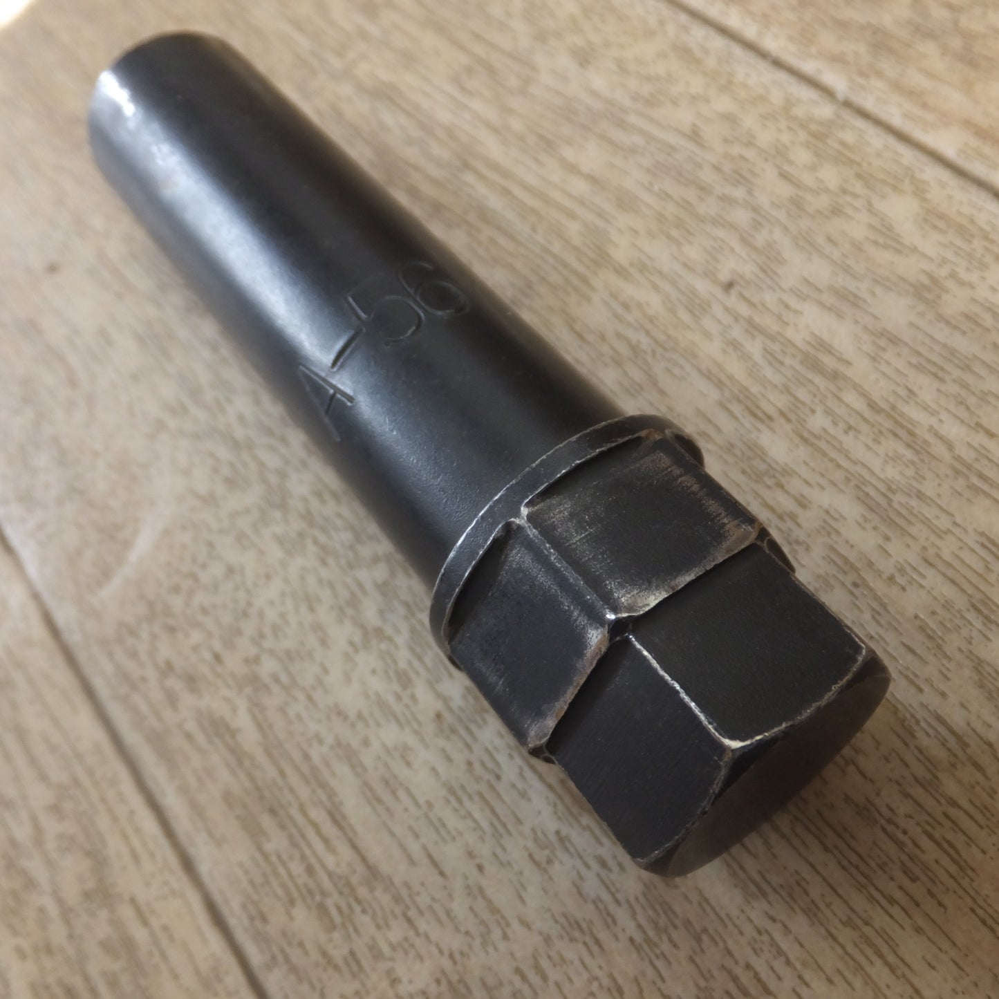 [送料無料] ★ニスモ NISMO ホイールナット 40220-RN810　サイズ M12×1.25p L34　ホイールナット 20ケ 専用ソケット 1ケ★