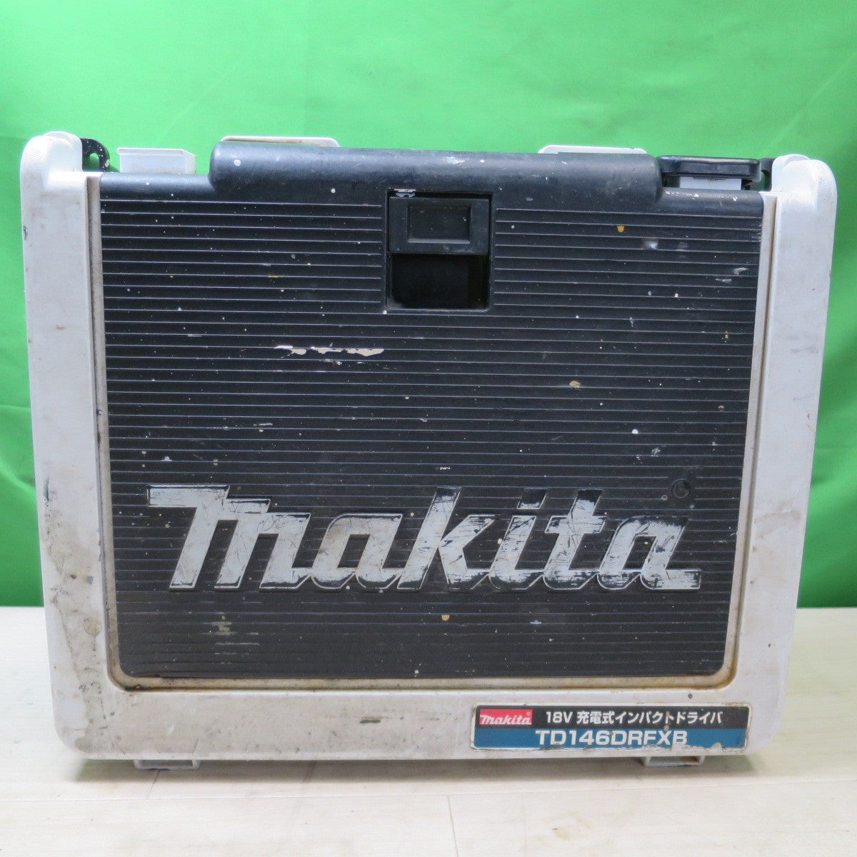 [送料無料] バッテリー2個付☆マキタ 充電式 インパクトドライバ TD146D RFXB 電動 工具 18V BL1830 充電器 DC18RC makita☆
