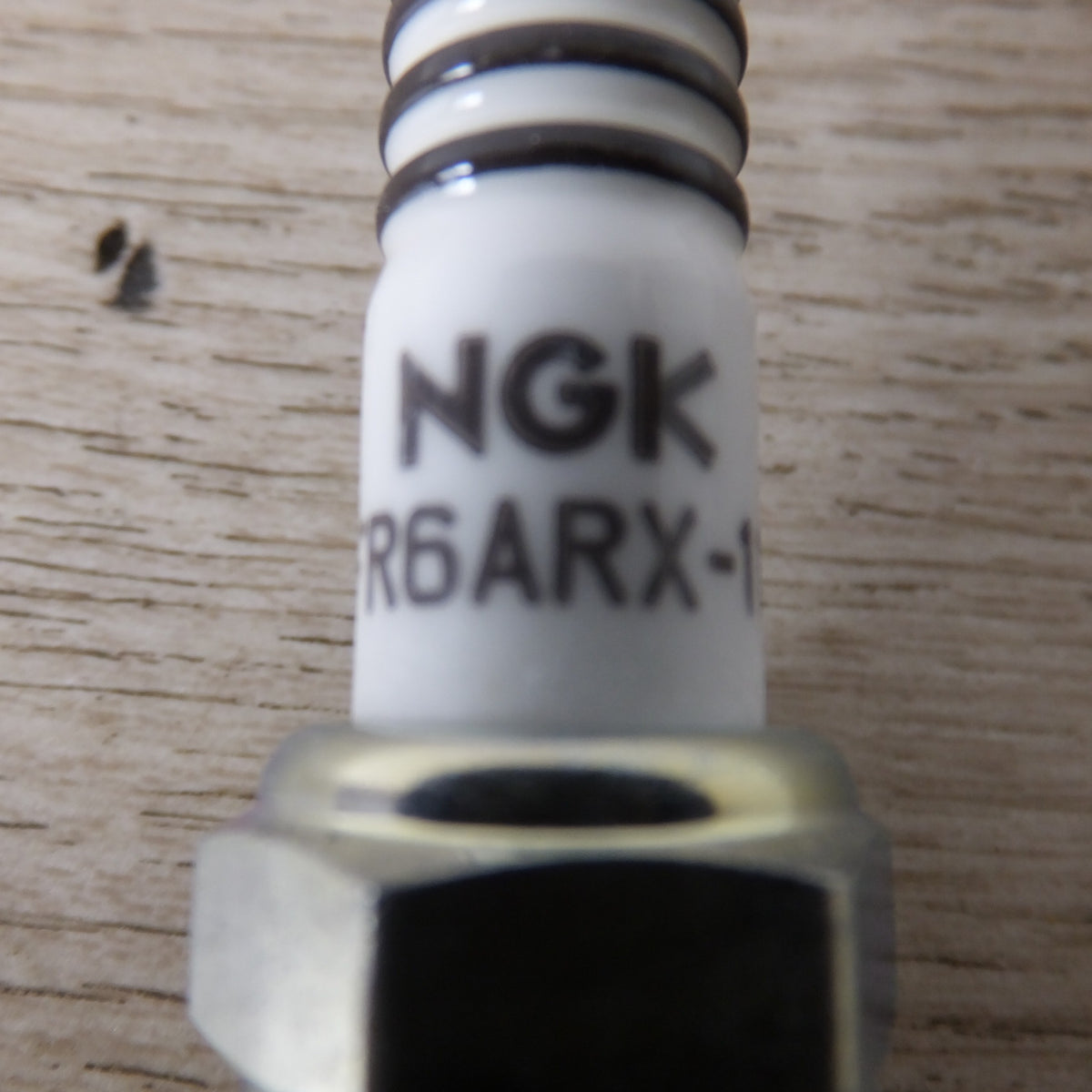 ●複数在庫有●[送料無料] 未使用★日本特殊陶業 NGK スパークプラグ PremiumRX LFR6ARX-11P 95515★