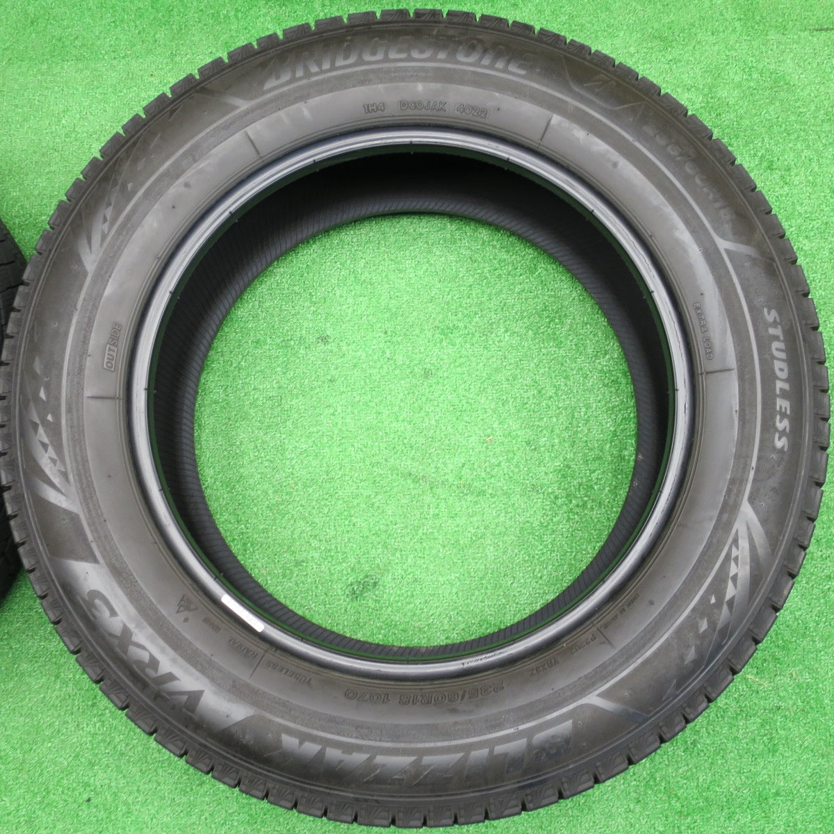 4本価格！22年★スタッドレス 235/60R18 ブリヂストン ブリザック VRX3 タイヤ 18インチ レクサス NX CX-60 CR-V 等★5122003NKスタ