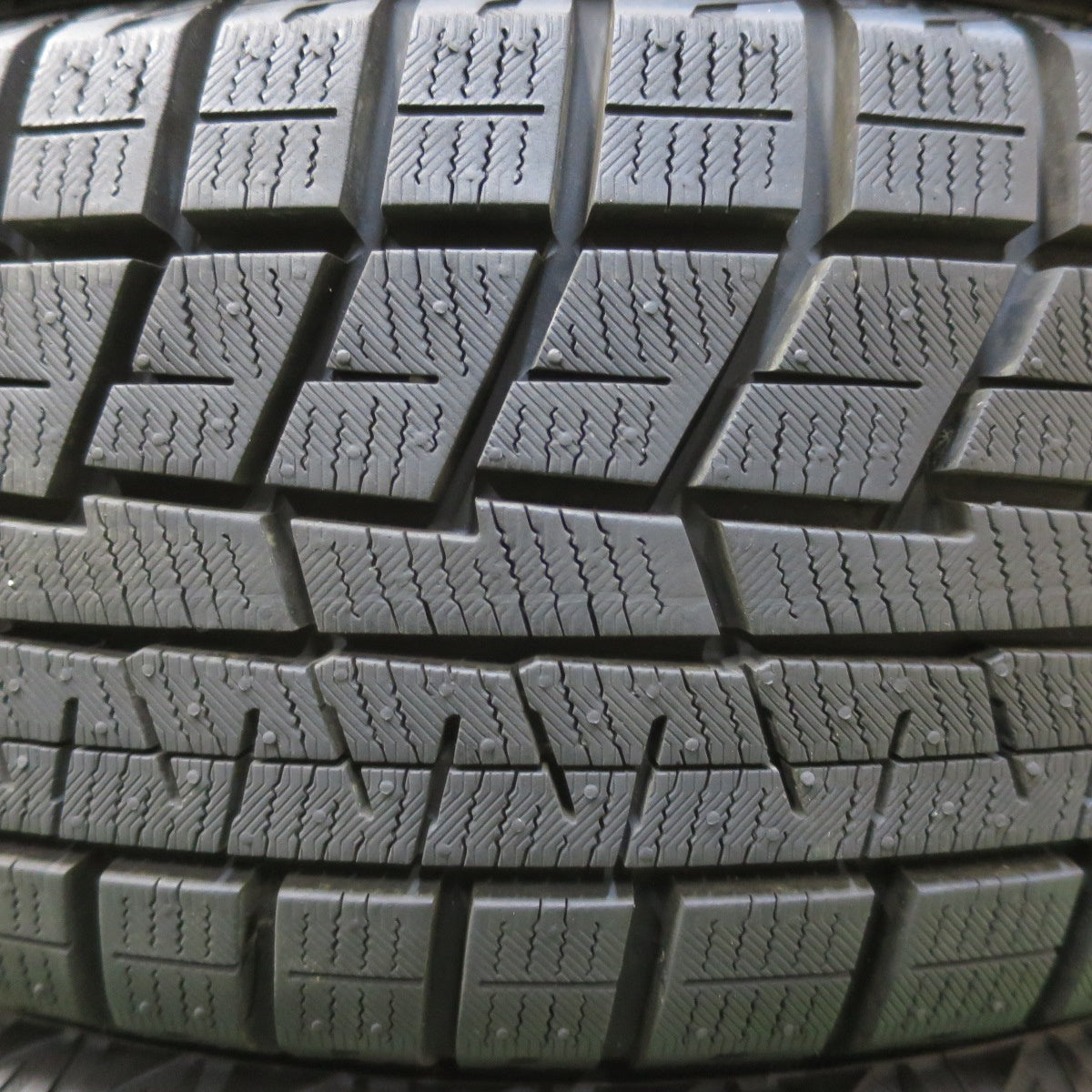 バリ溝！23年！ほぼ10分★スタッドレス 165/55R14 ヨコハマ アイスガード iG60 TOPRUN トップラン 14インチ 軽サイズ ek ルークス ワゴンR 等 PCD100/4H★5122701イス
