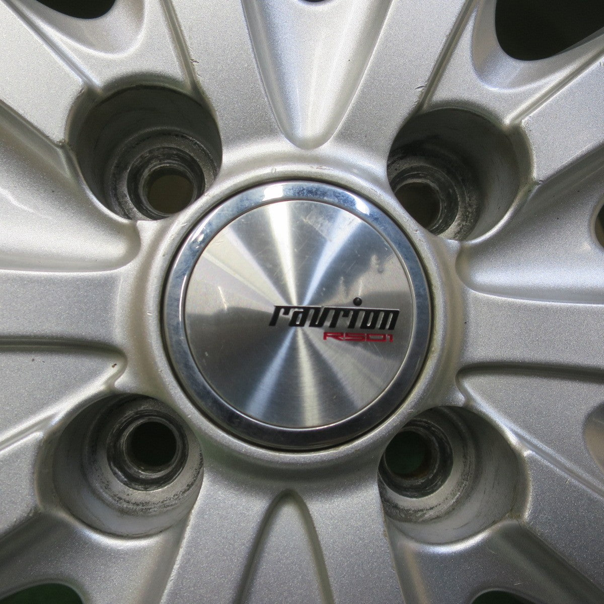 バリ溝！24年！キレイ！ほぼ10分◎スタッドレス 185/60R15 トーヨー オブザーブ GIZ3 ravrion RS01 ラブリオン 15インチ PCD100/4H◎6090909イス