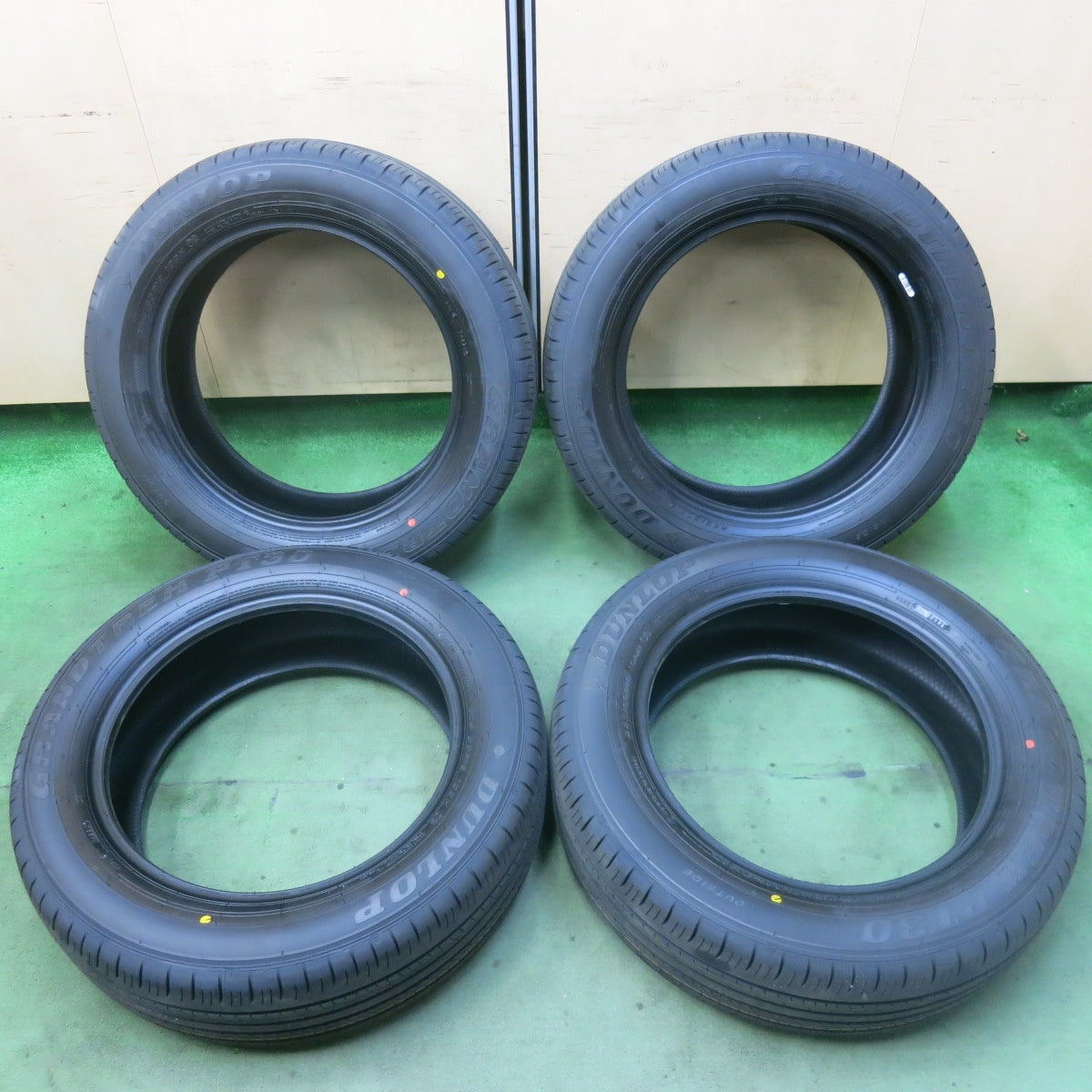 新車外し！25年★225/60R18 ダンロップ グラントレック PT30 タイヤ 18インチ RAV4 ハリアー 等★5120106SKノタ
