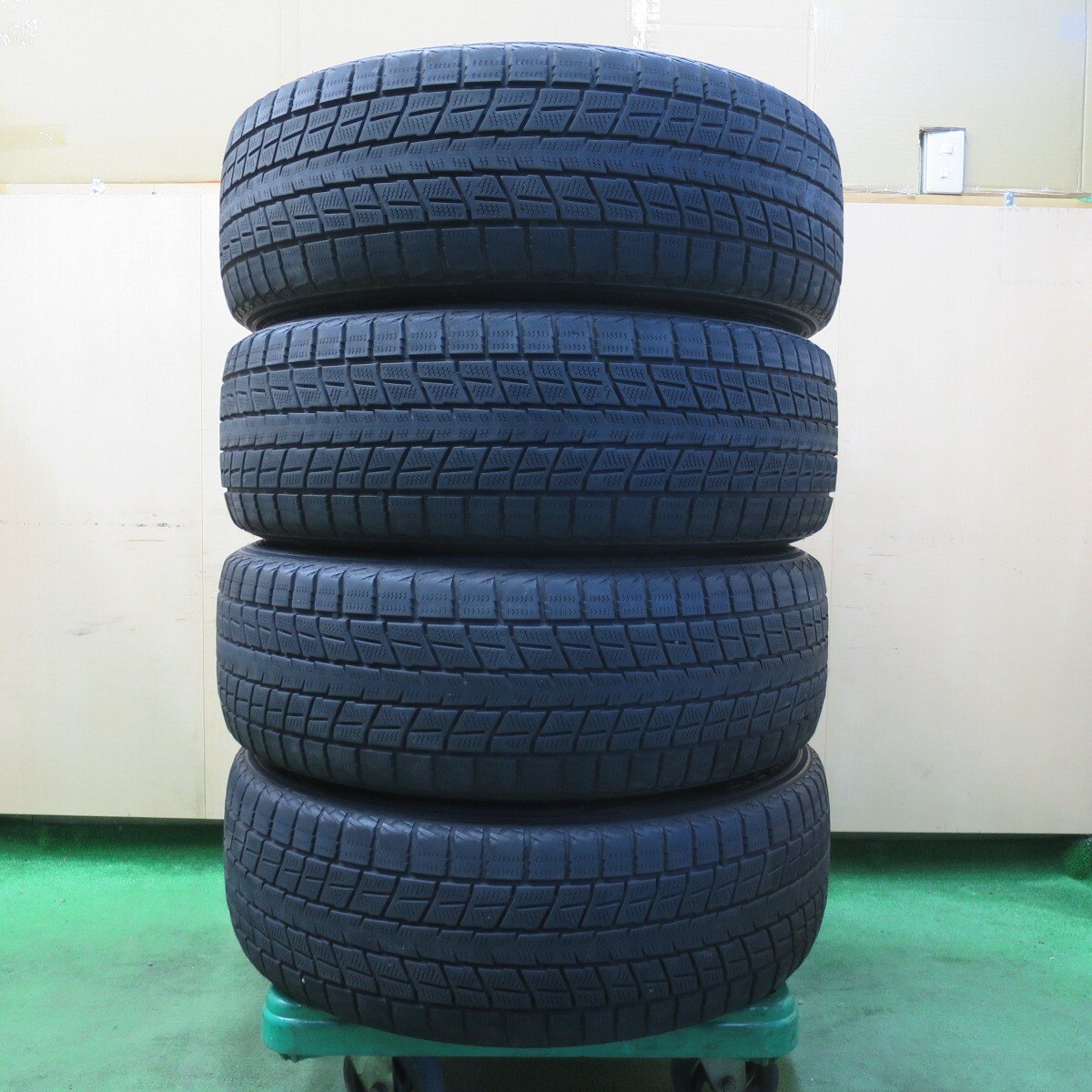 センサー付！キレイ★レクサス RX バージョンL 純正 235/55R20 スタッドレス ダンロップ ウインターマックス SJ8 20インチ PCD114.3/5H★4110901イス
