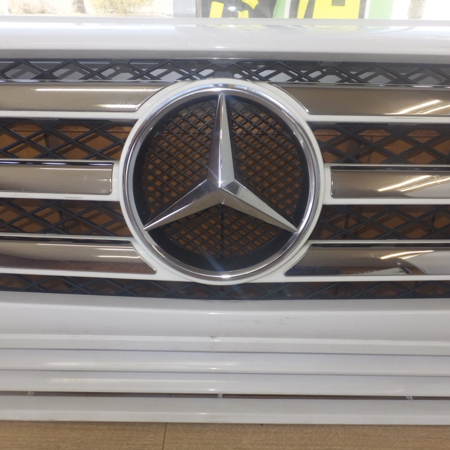 [送料無料] ★メルセデスベンツ Mercedes-Benz 純正 Gクラス フロントグリル W463 A463 888 00 51★