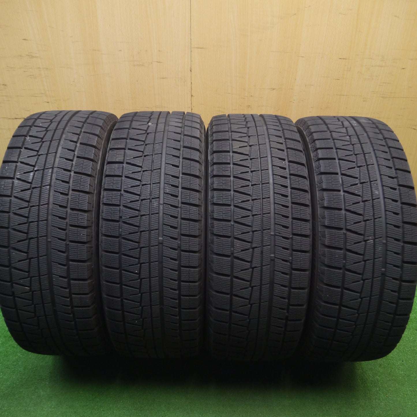 [送料無料] バリ溝！20年！キレイ！9.5分★BMW等 Euro design 225/55R17 スタッドレス ブリヂストン ブリザック RFT ユーロデザイン 17インチ PCD112/5H★4112706Hス