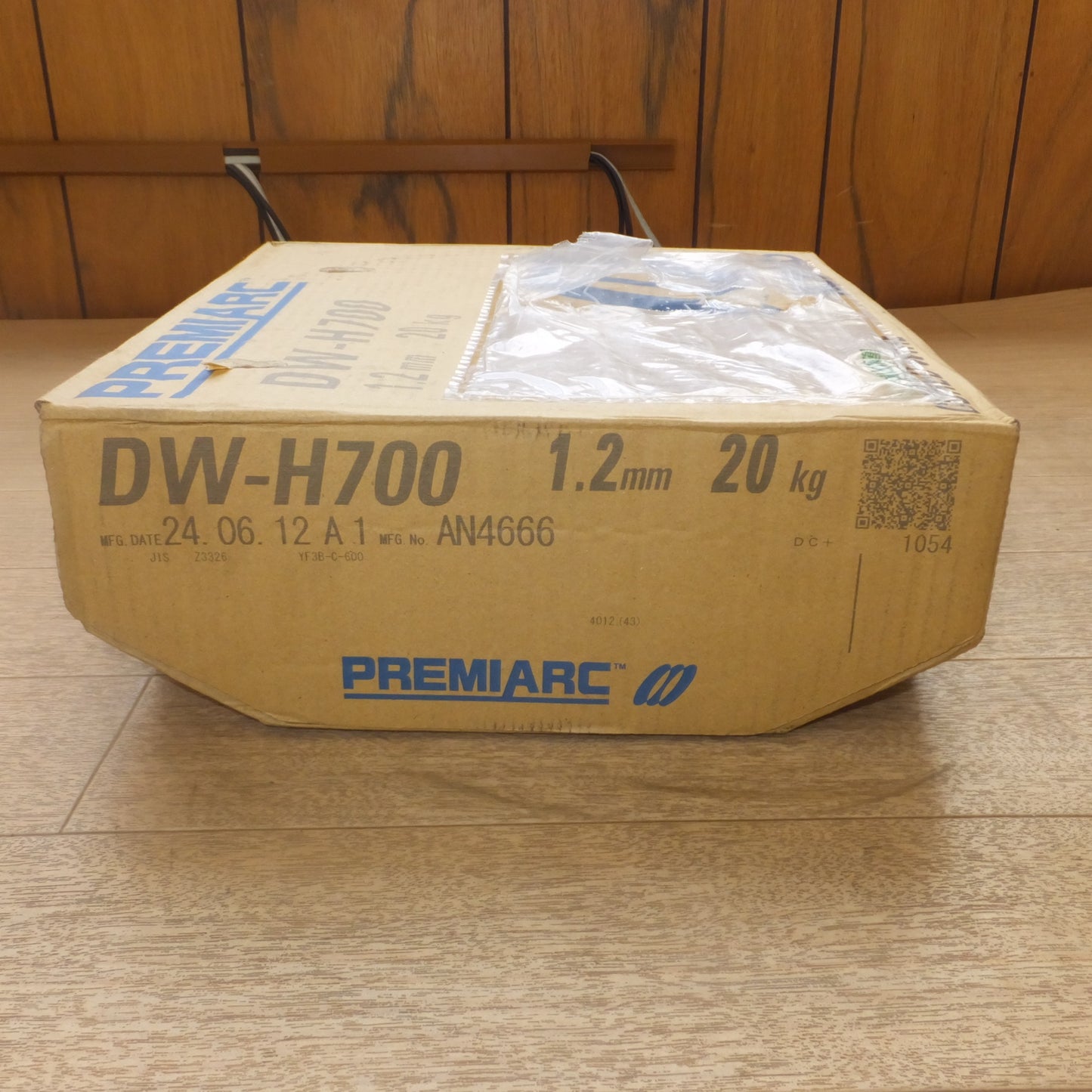 [送料無料] 未使用★神戸製鋼所 コベルコ KOBELCO PREMIARC 硬化肉盛溶接用フラックス入りワイヤ DW-H700 1.2mm 20kg(6)★