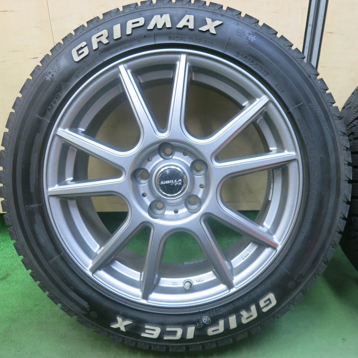 バリ溝！22年！キレイ！9分★スタッドレス 215/55R17 グリップマックス グリップ アイス X ホワイトレター SIBILLA NEXT PX シビラ 17インチ PCD114.3/5H★5112706SKス