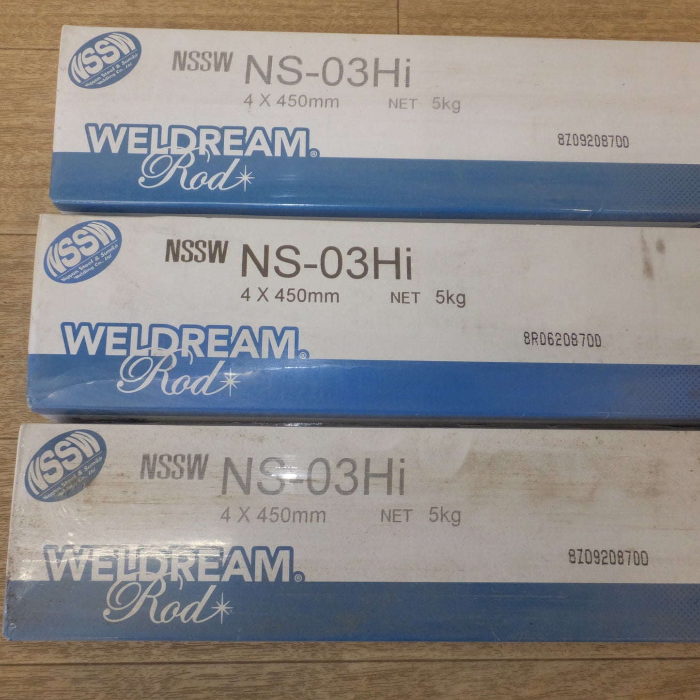 [送料無料] 未使用★日鉄溶接 NSSW WELDREAM Red ライムチタニヤ系被覆アーク溶接棒 NS-03Hi 4×450mm 5kg 3箱 セット★