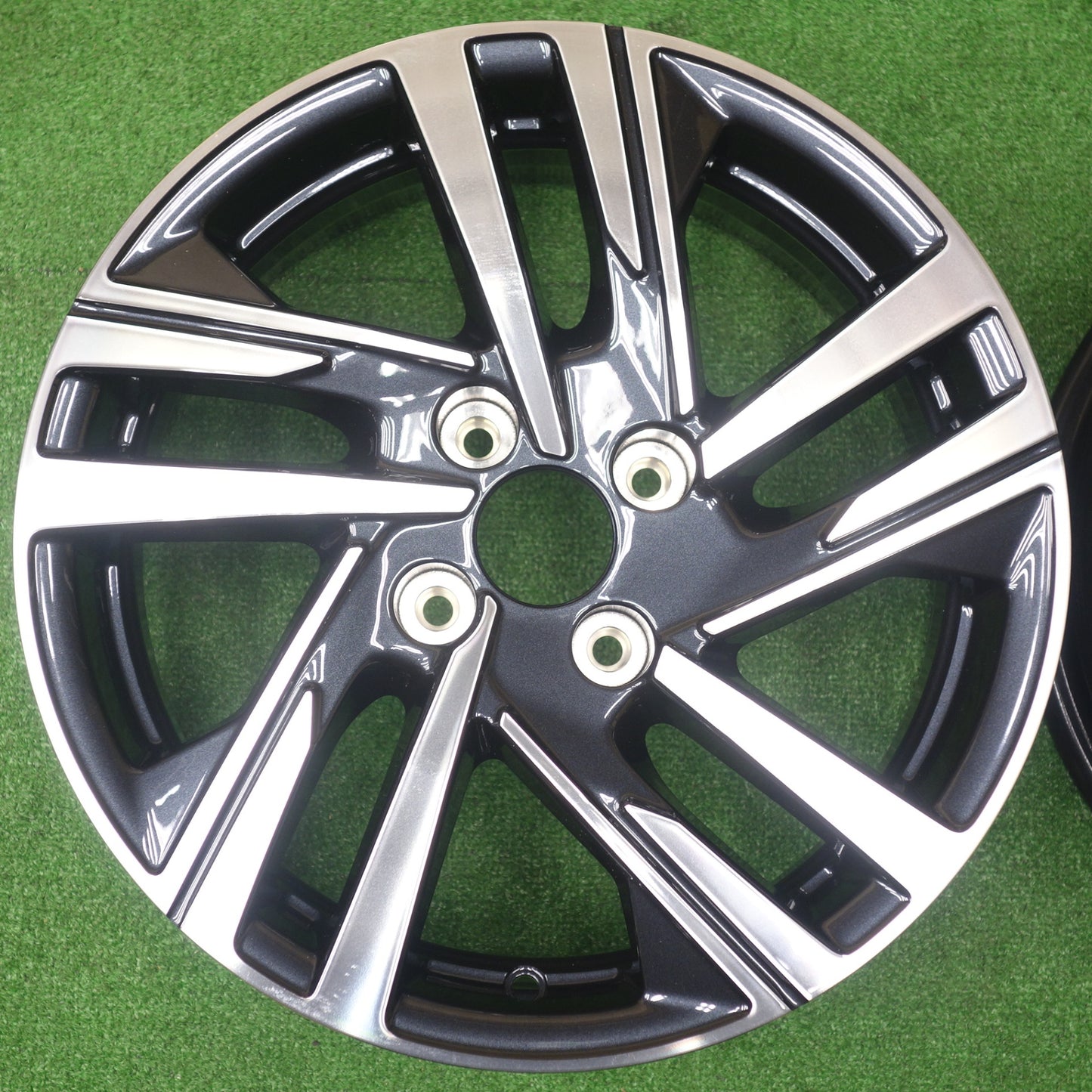 新車外し★プジョー 208 純正 ホイール 16インチ 16×6.5J PEUGEOT PCD108/4H★6010903KTホ