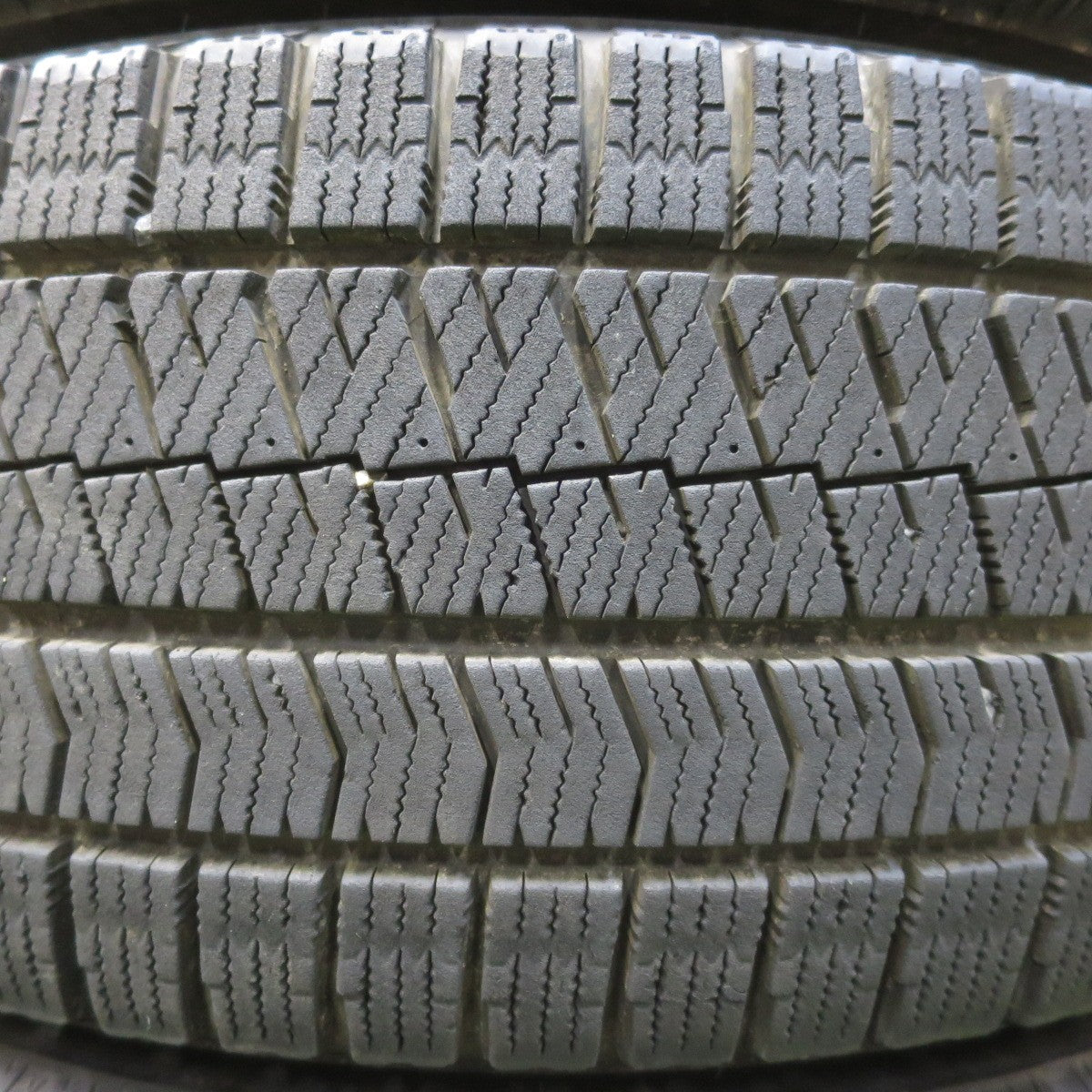 バリ溝！22年！キレイ！9分★インプレッサ 等 205/55R16 スタッドレス ブリヂストン ブリザック VRX2 BALMINUM DS-M バルミナ 16インチ PCD100/5H★6020608イス