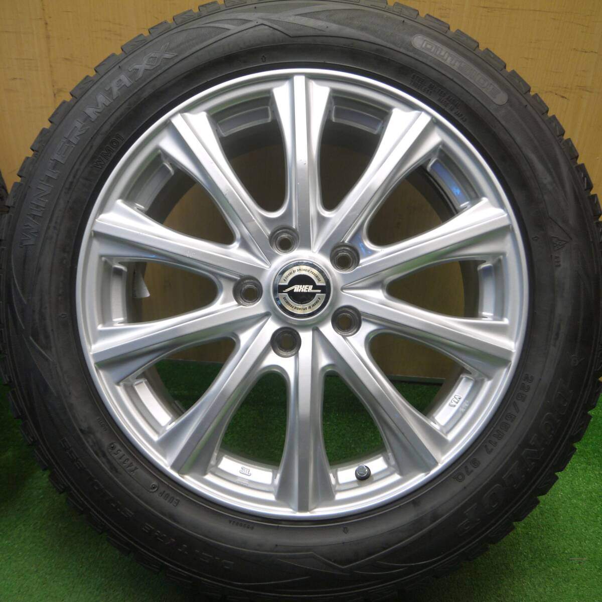 バリ溝！9.5分★スタッドレス 225/55R17 ダンロップ ウインターマックス WM01 AXEL アクセル 17インチ PCD114.3/5H★4122403Hス