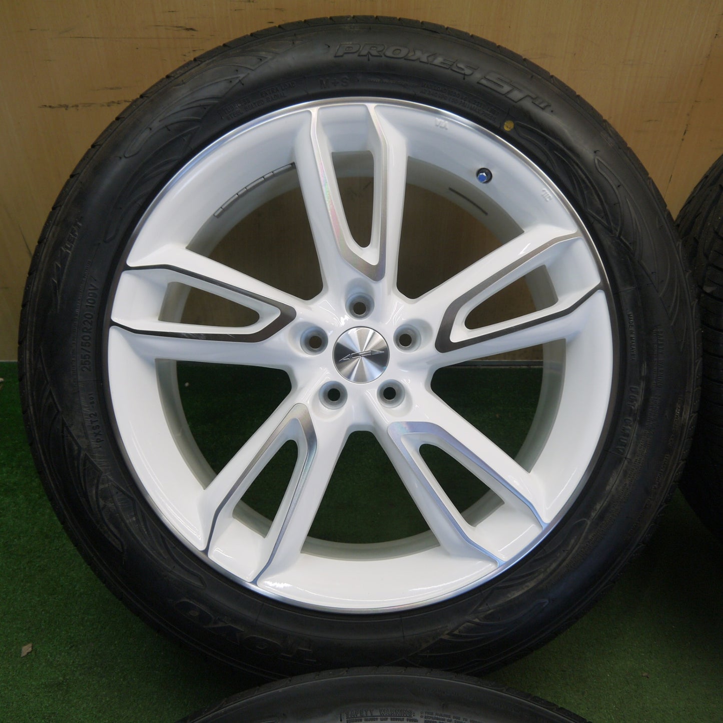 未使用★ボルボ 等 ACE Scorpio 255/50R20 トーヨー プロクセス STⅡ エース スコーピオ 20インチ PCD108/5H★6052601KKノ
