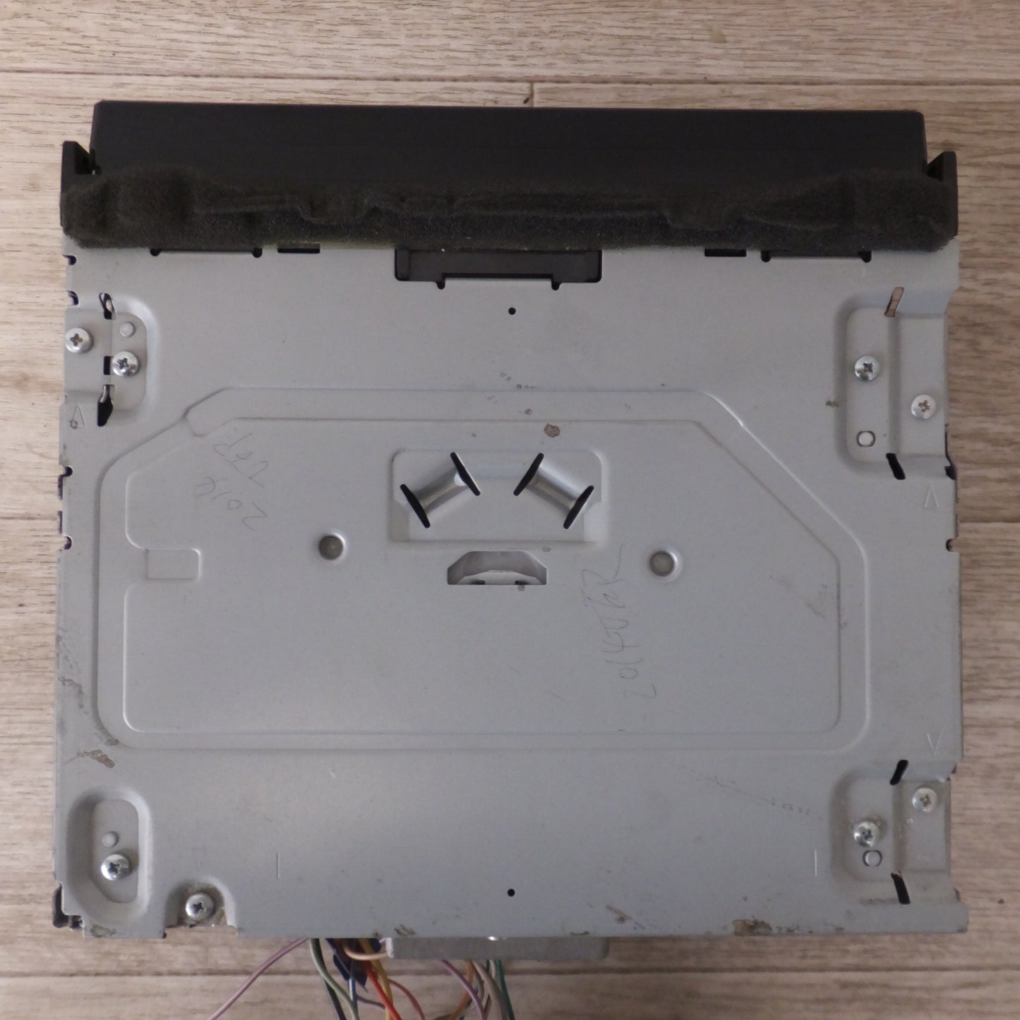 [送料無料] ★カロッツェリア carrozzeria AV一体型メモリーナビゲーション 楽ナビ AVIC-RZ03(25)★