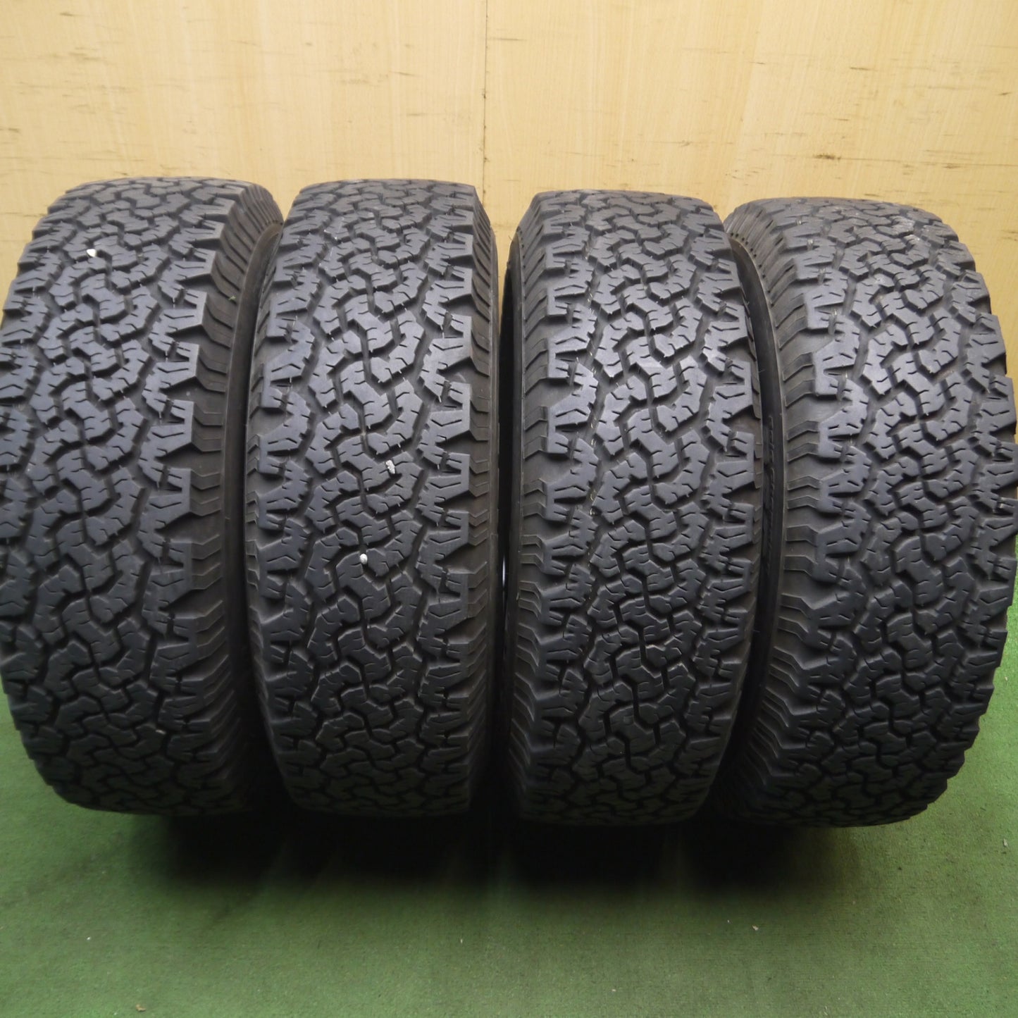 *送料無料* バリ溝！キレイ！9分★KEELER 215/70R16 BFグッドリッチ All-Terrain T/A KO ホワイトレター キーラー 16インチ PCD114.3/5H★4061106Hノ