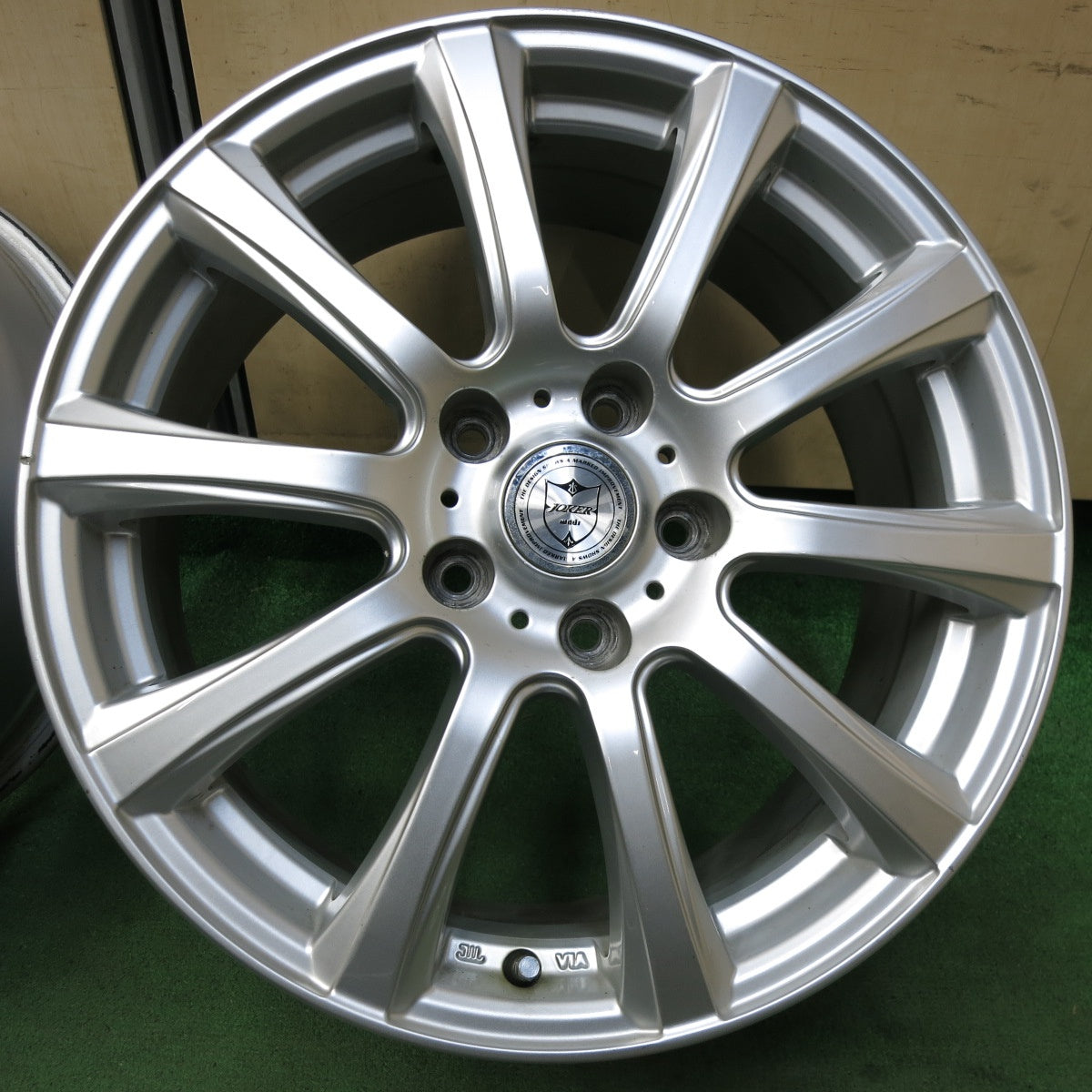 [送料無料] キレイ★JOKER weds ジョーカー ウェッズ 17インチ ホイール 17×7J PCD114.3/5H★5031204SYホ