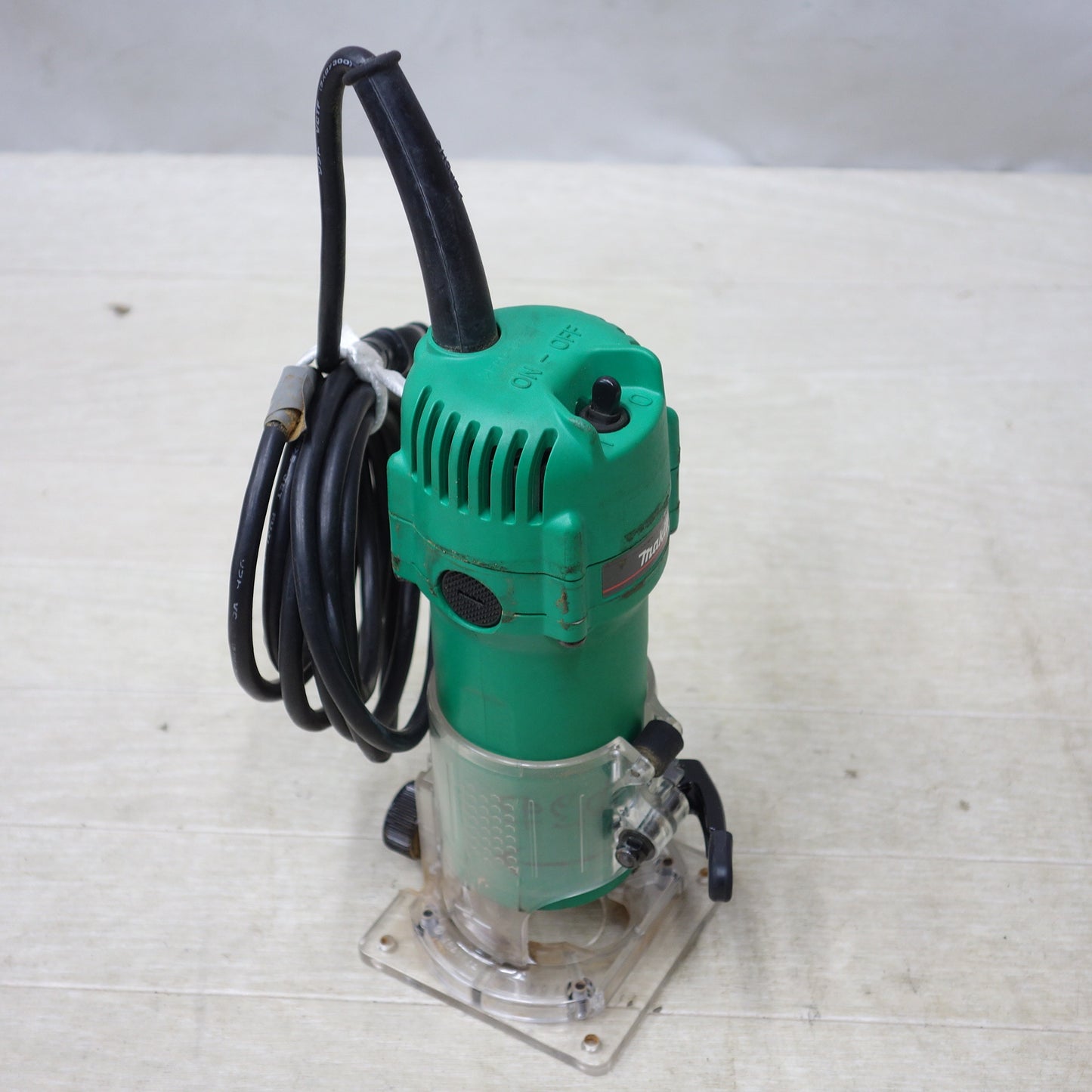 [送料無料] ◆makita マキタ トリマ M371 ルーター 電動工具 100V 50/60Hz◆