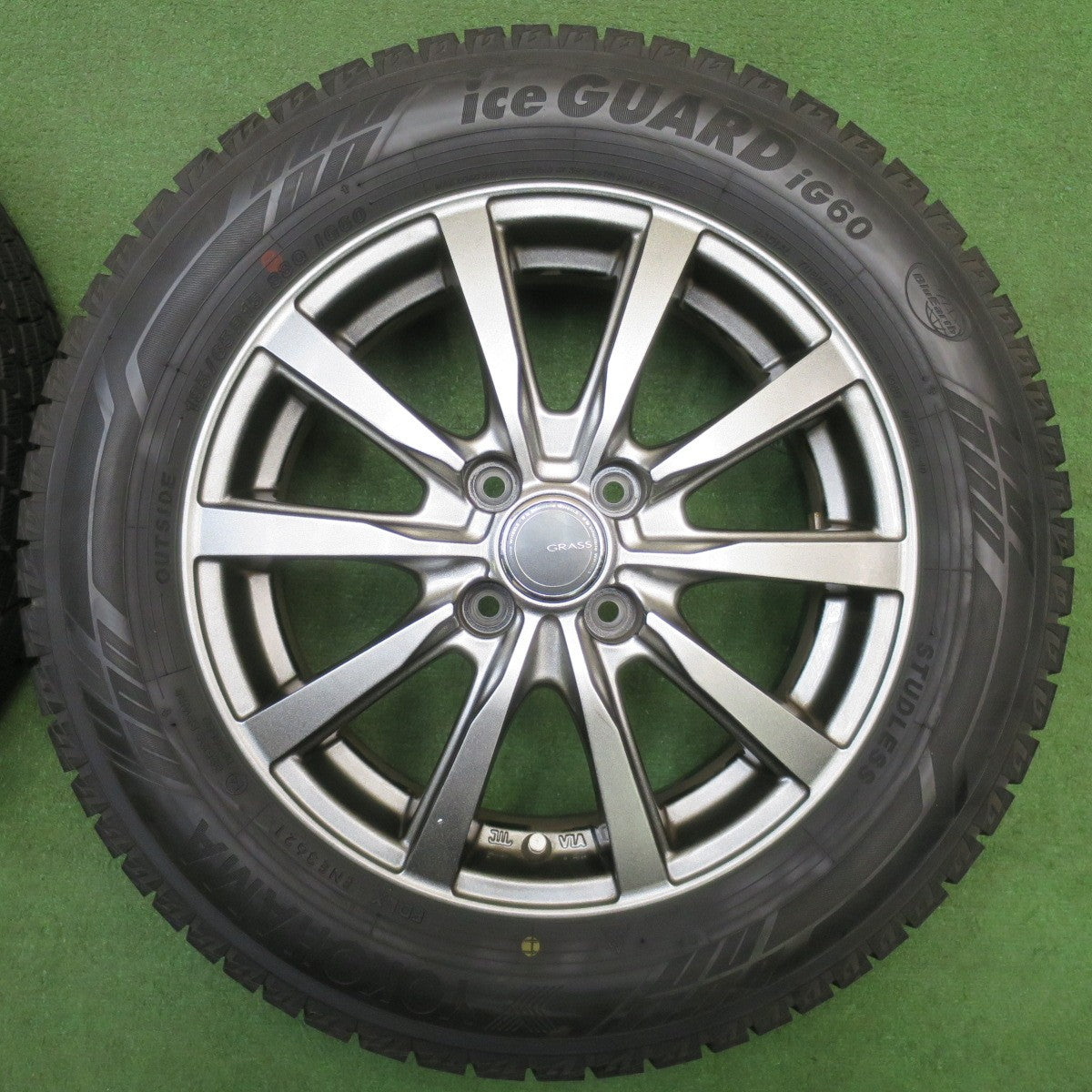 バリ溝！キレイ！9.5分以上★スタッドレス 185/65R15 ヨコハマ アイスガード iG60 GRASS グラス 15インチ PCD100/4H★6021004NJス