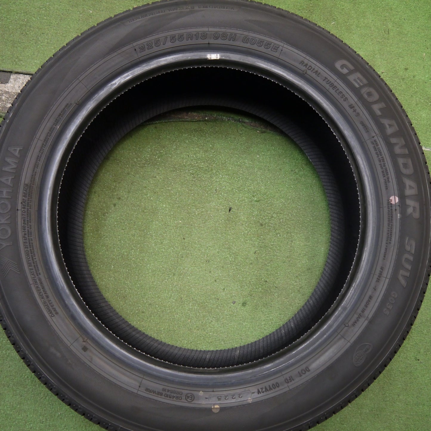 新車外し！25年★225/55R18 ヨコハマ ジオランダー SUV G055 G055E タイヤ 18インチ フォレスター デリカ D:5 シャモニー エルグランド 等★5081809Hノタ
