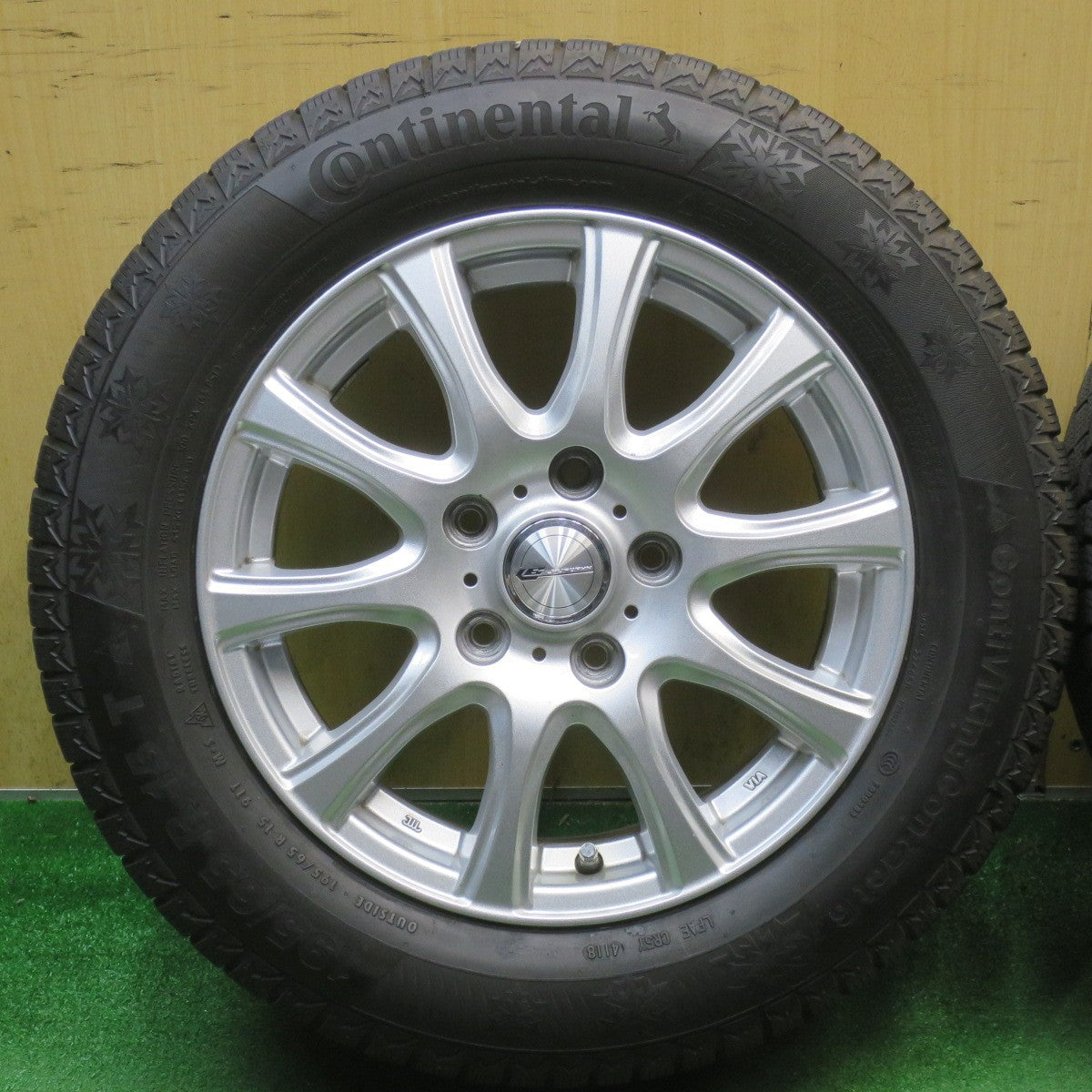 バリ溝！キレイ！9分◎スタッドレス 195/65R15 コンチネンタル コンチバイキング コンタクト6 LAUFBAHN ラウフバーン 15インチ PCD114.3/5H◎6072003NJス