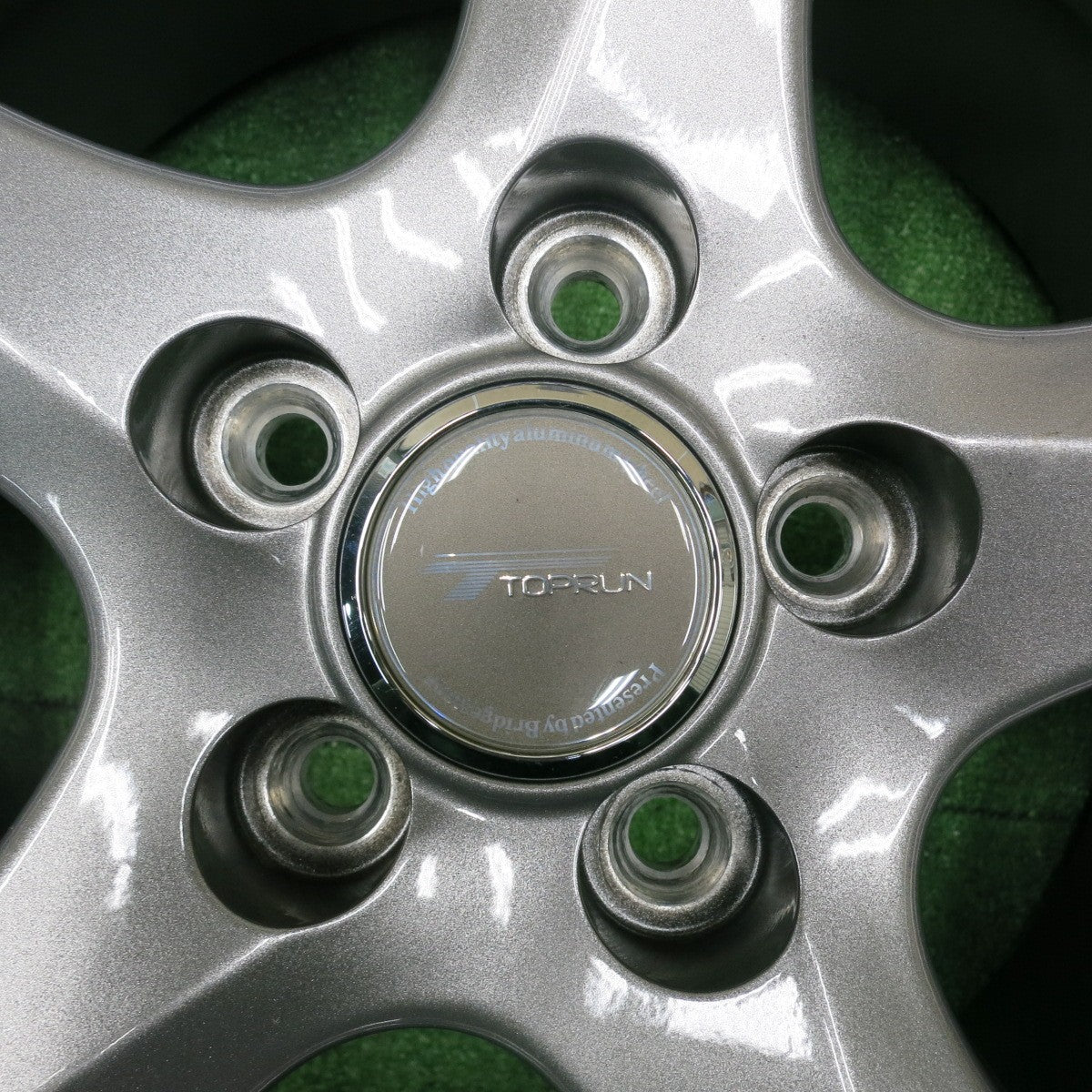 [送料無料] バリ溝！22年！キレイ！ほぼ10分★プリウス等 195/65R15 スタッドレス ブリヂストン ブリザック VRX3 TOPRUN トップラン 15インチ PCD100/5H★4102501NJス