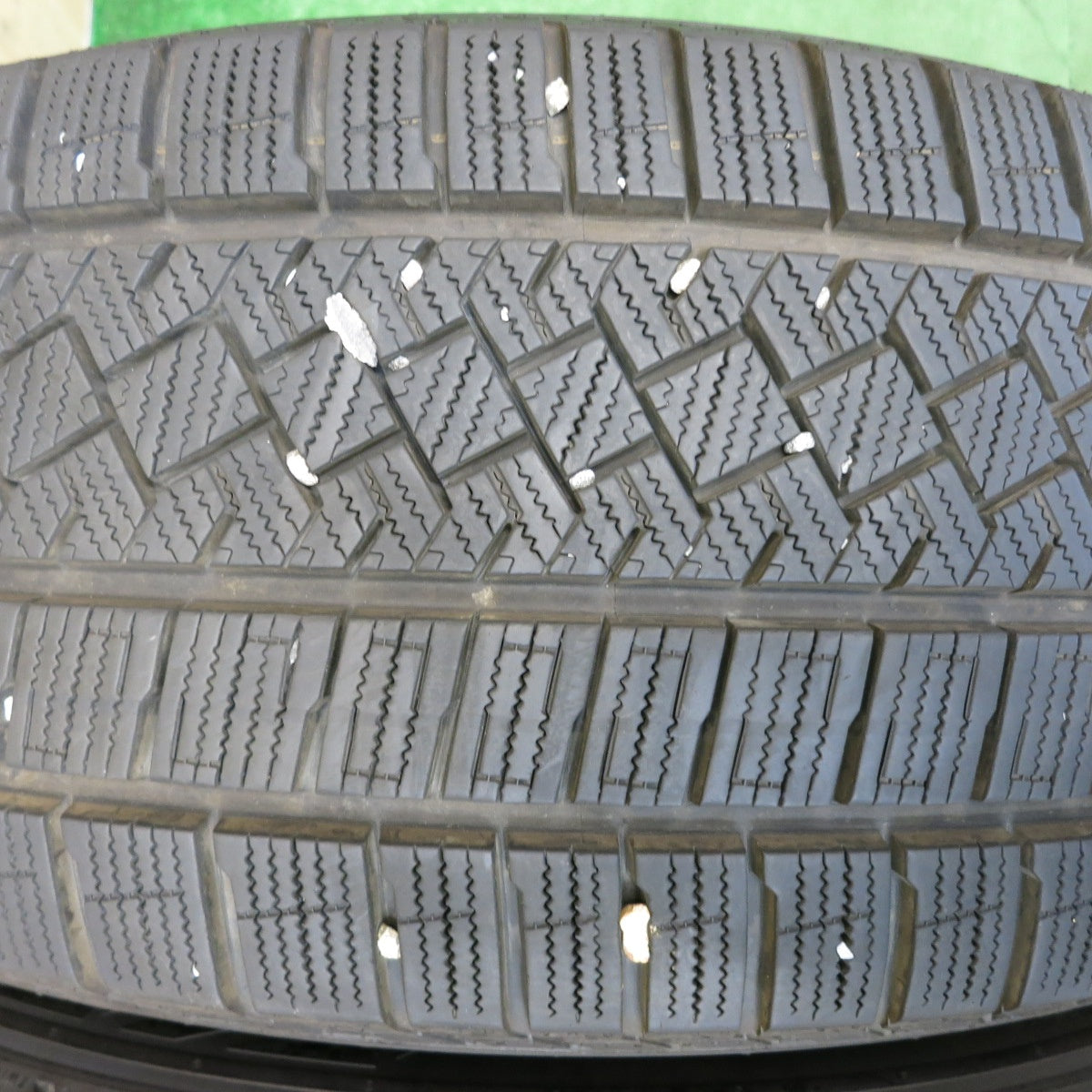 バリ溝！22年！キレイ！8.5分◎スタッドレス 235/60R18 ピレリ アイスゼロ アシンメトリコ STRANGER ストレンジャー 18インチ PCD114.3/5H◎6070514HAス